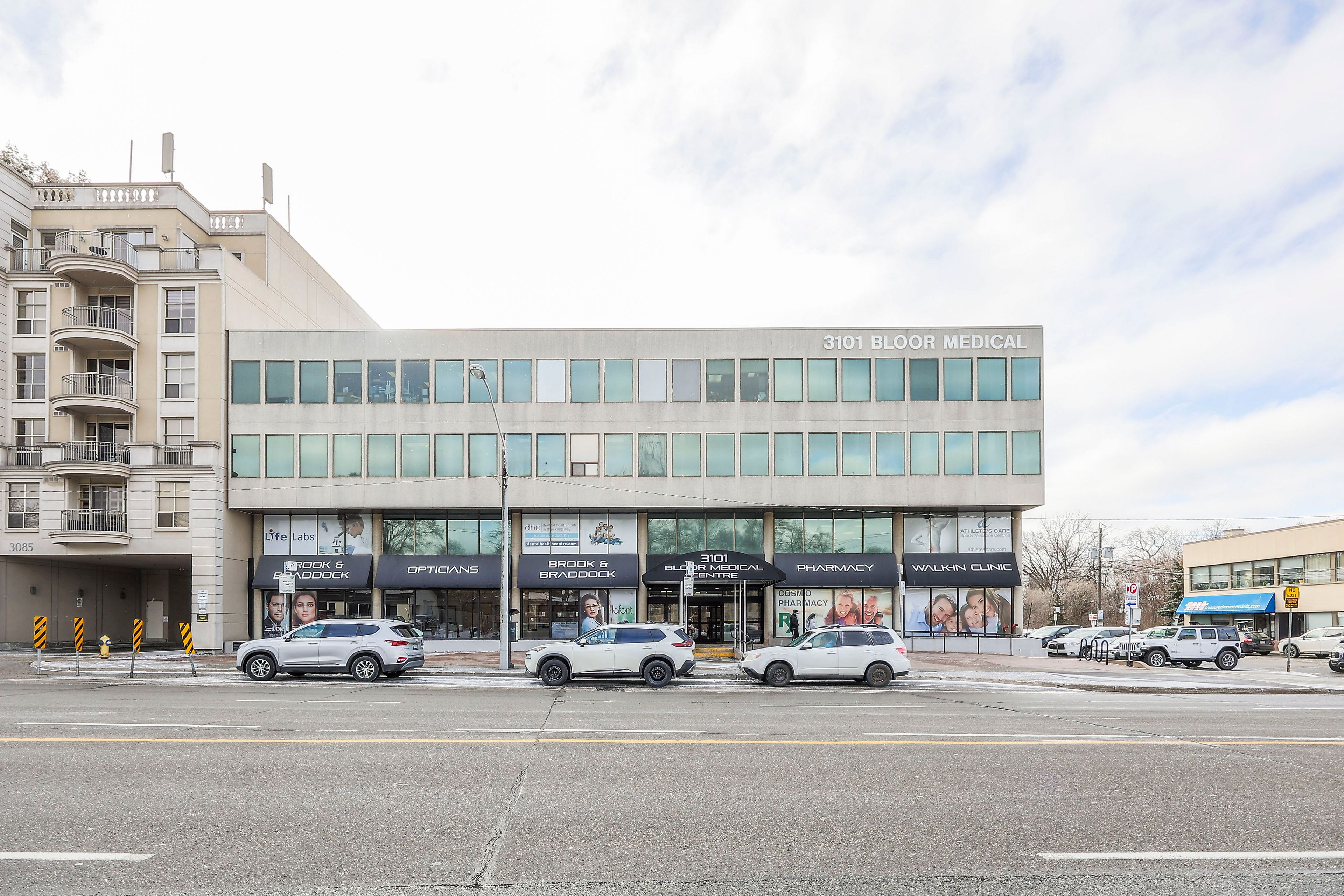 3101 Bloor Street W 311, Toronto, On M8x 2w2