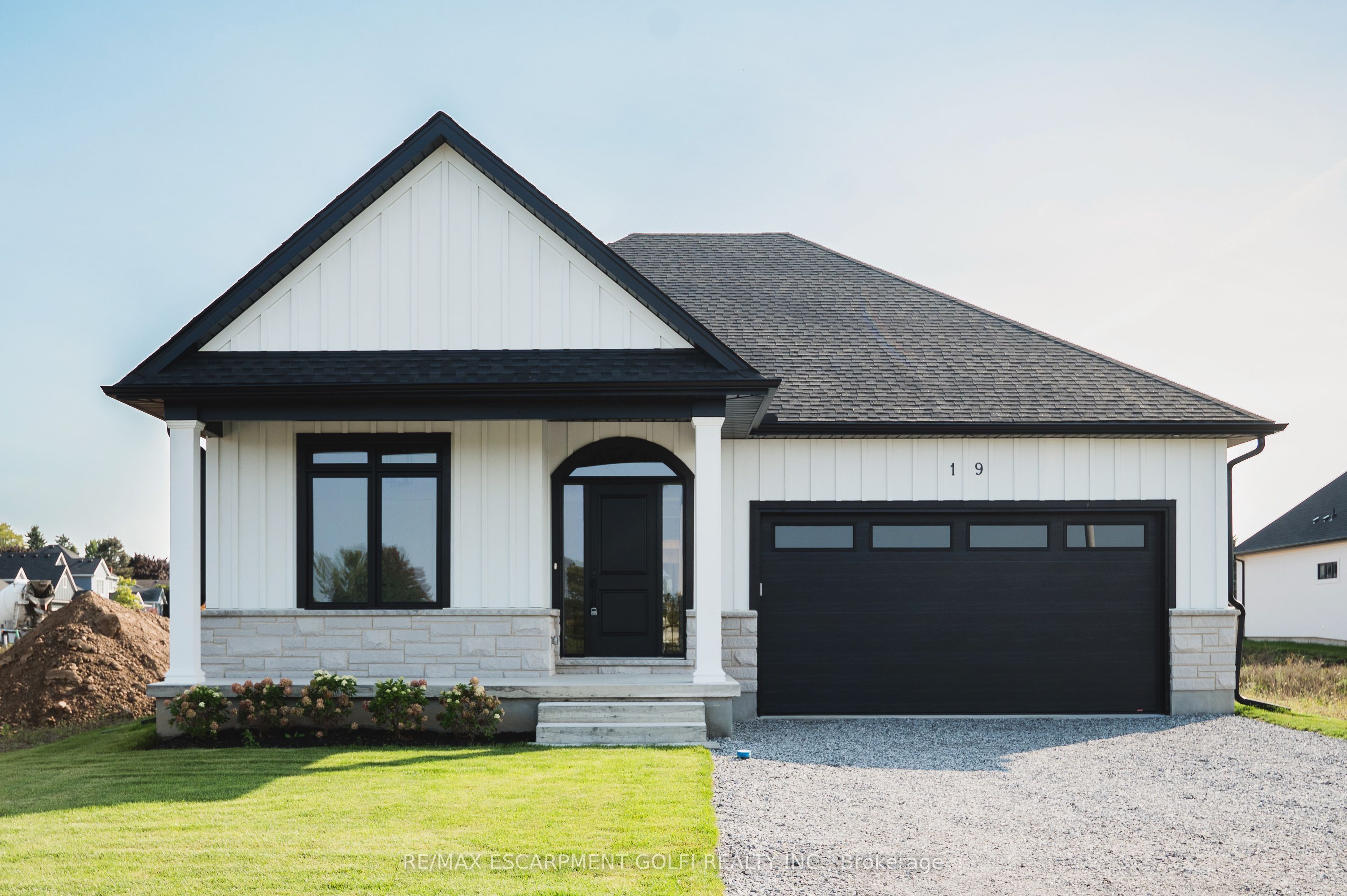 19 Oakley Drive, Niagara-On-The-Lake, On L0s 1n0