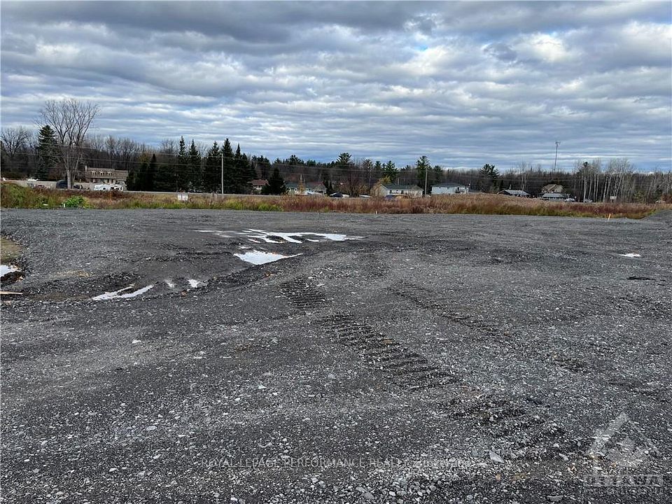 820 Summit Lane, Clarence-Rockland, On K4k 1k7
