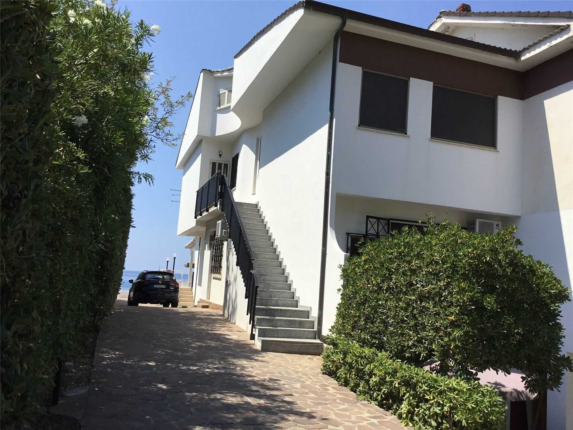 83 Con S Maria Di Mare B, Roma/Italy