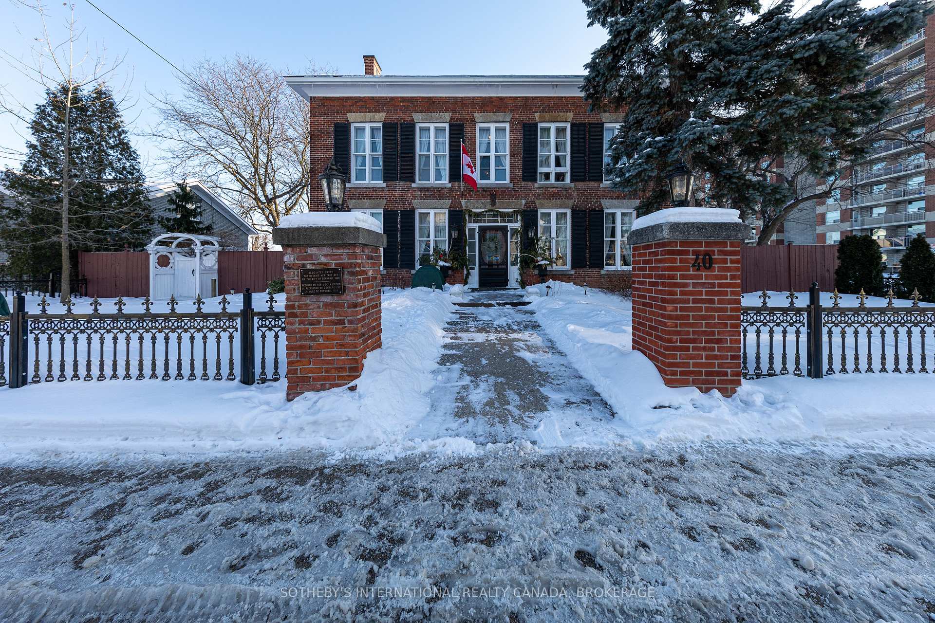 40 First Street W, Cornwall, On K6j 1b9