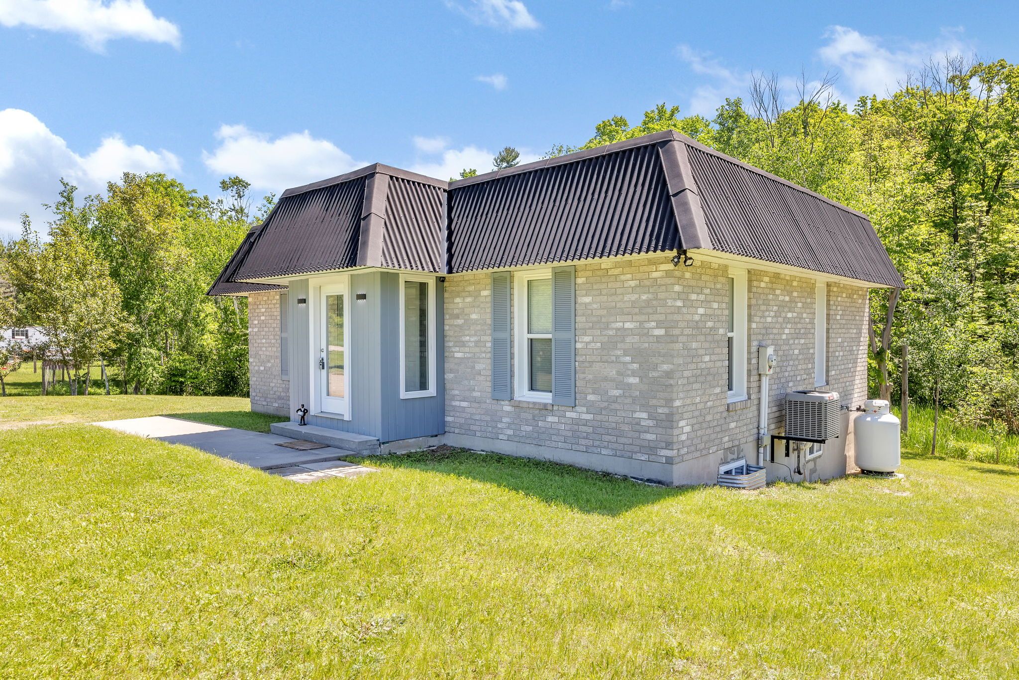 112922 Highway 7, Addington Highlands, On K0h 1z0
