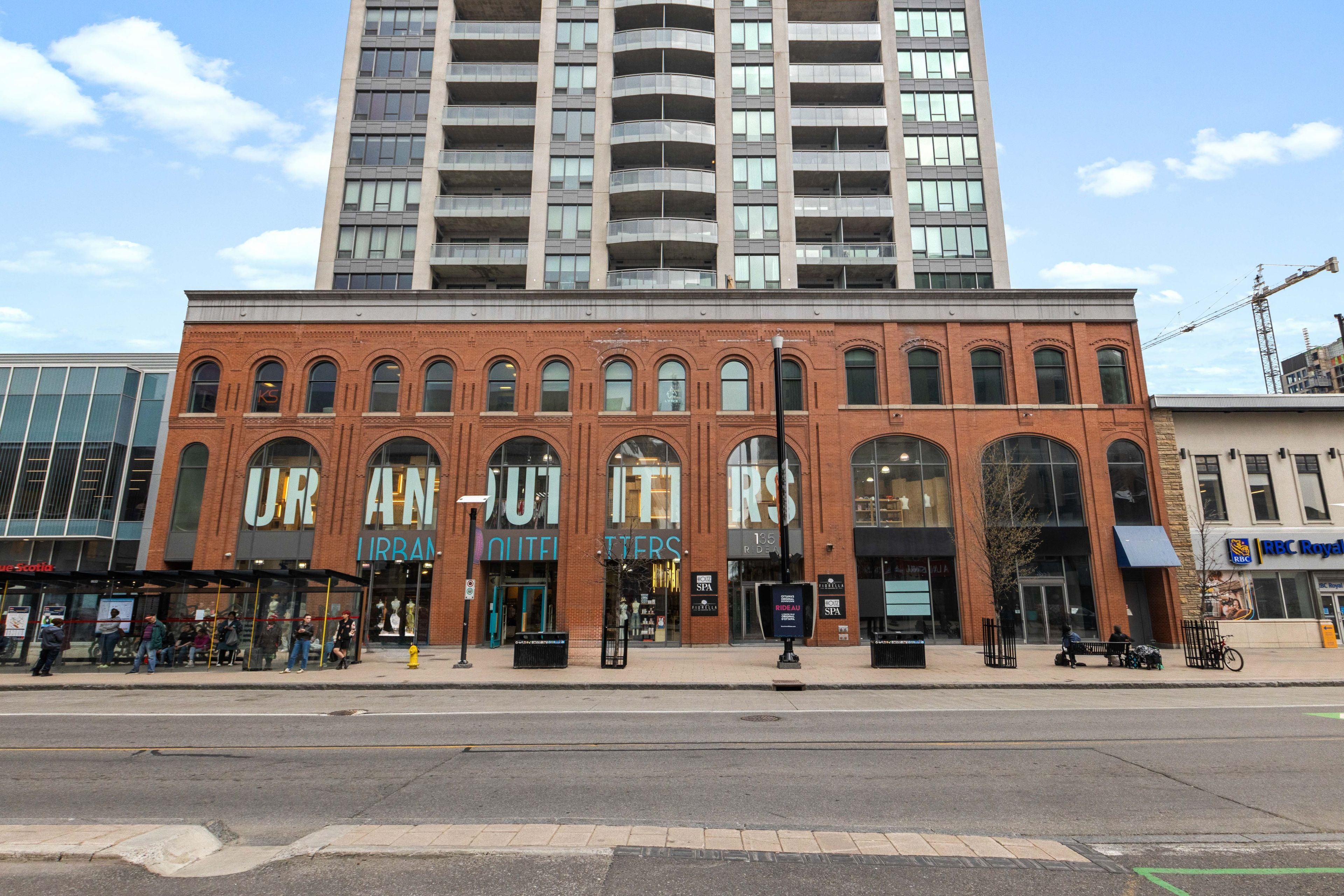 135 Rideau Street, Lower Town - Sandy Hill, On K1n 5x4