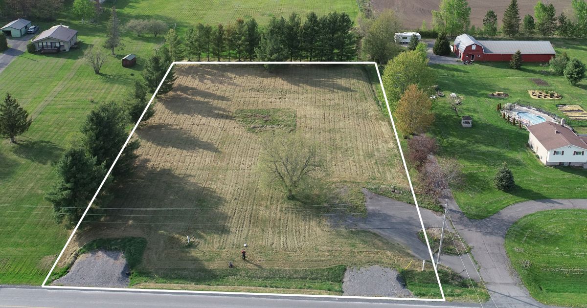 17175 And 17181 Mcneil Road, North Stormont, On K0c 1t0