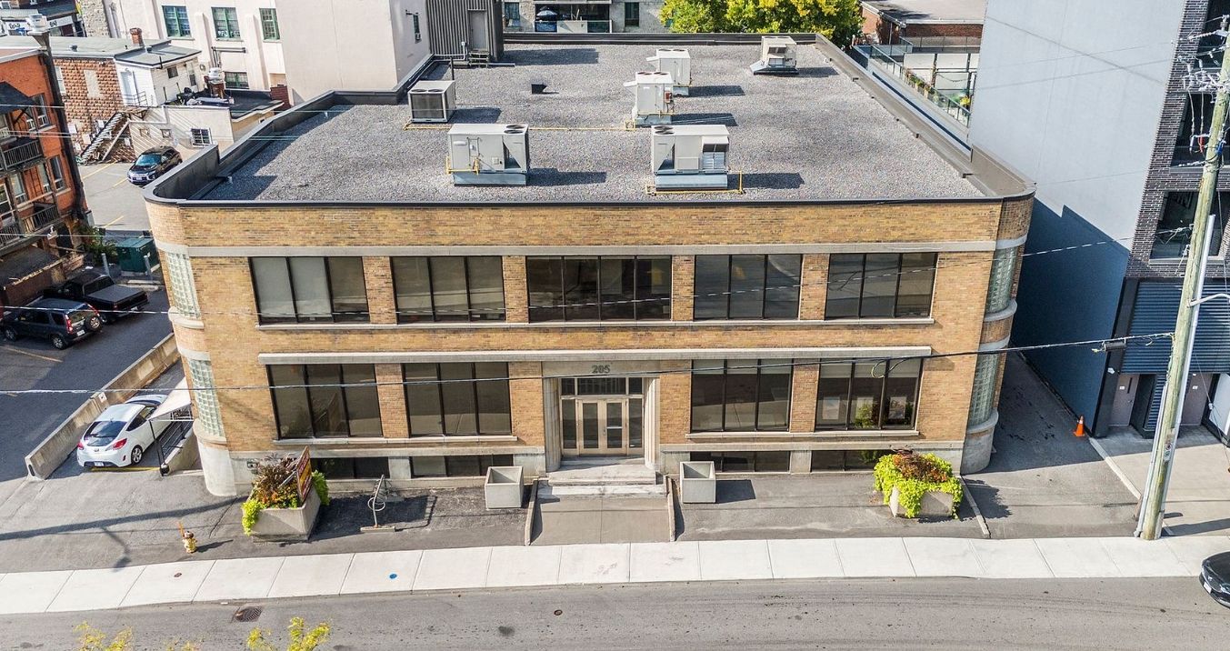 205 Catherine Street 400, Ottawa Centre, On K2p 1c3