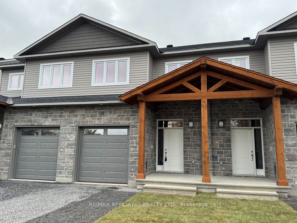 363 Voyageur Place, Russell, On K0a 1w0