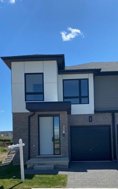175 Doan Drive 239, Middlesex Centre, On N0l 2r0
