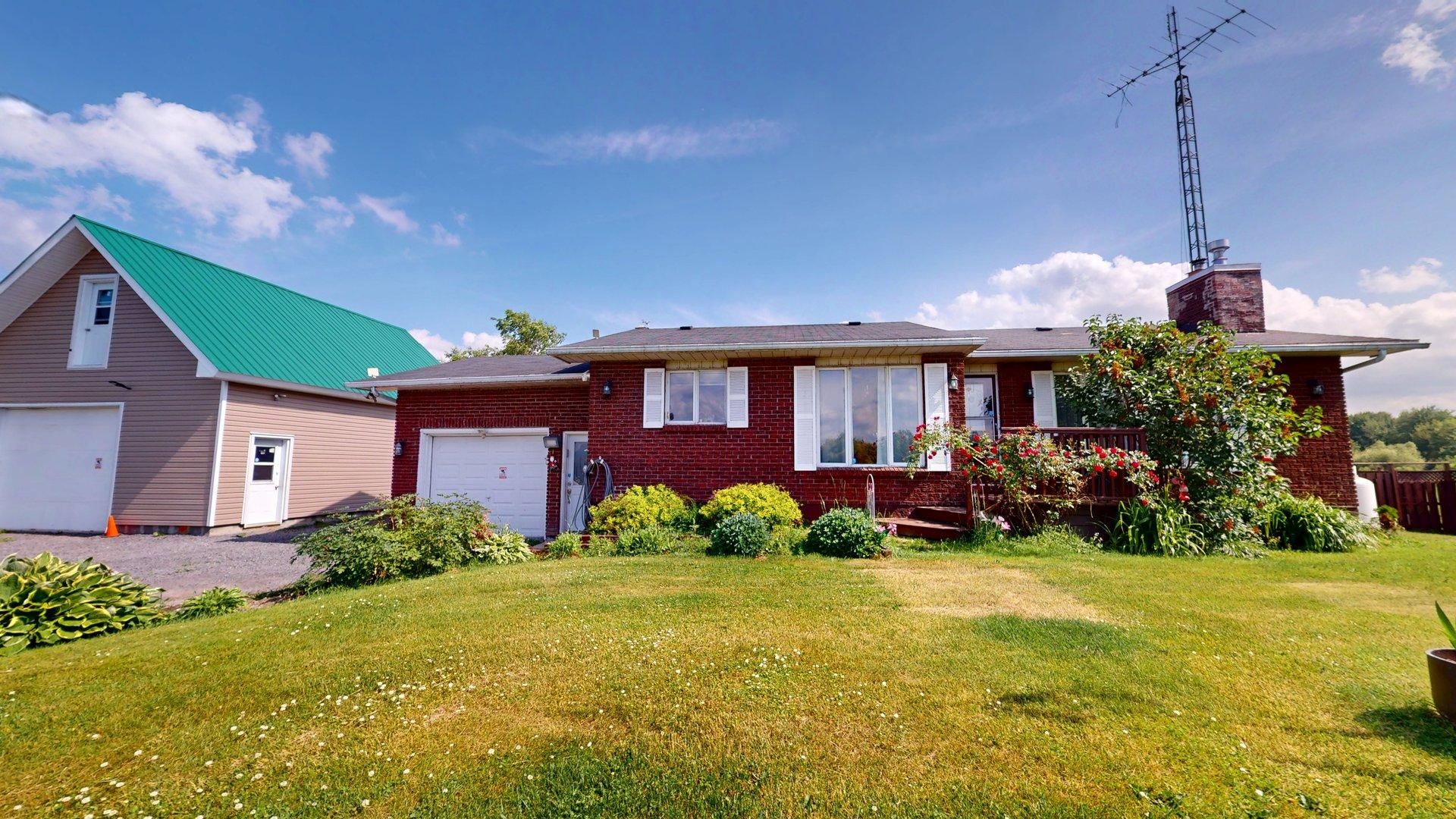 2196 Concession 3 Road, Alfred And Plantagenet, On K0b 1a0