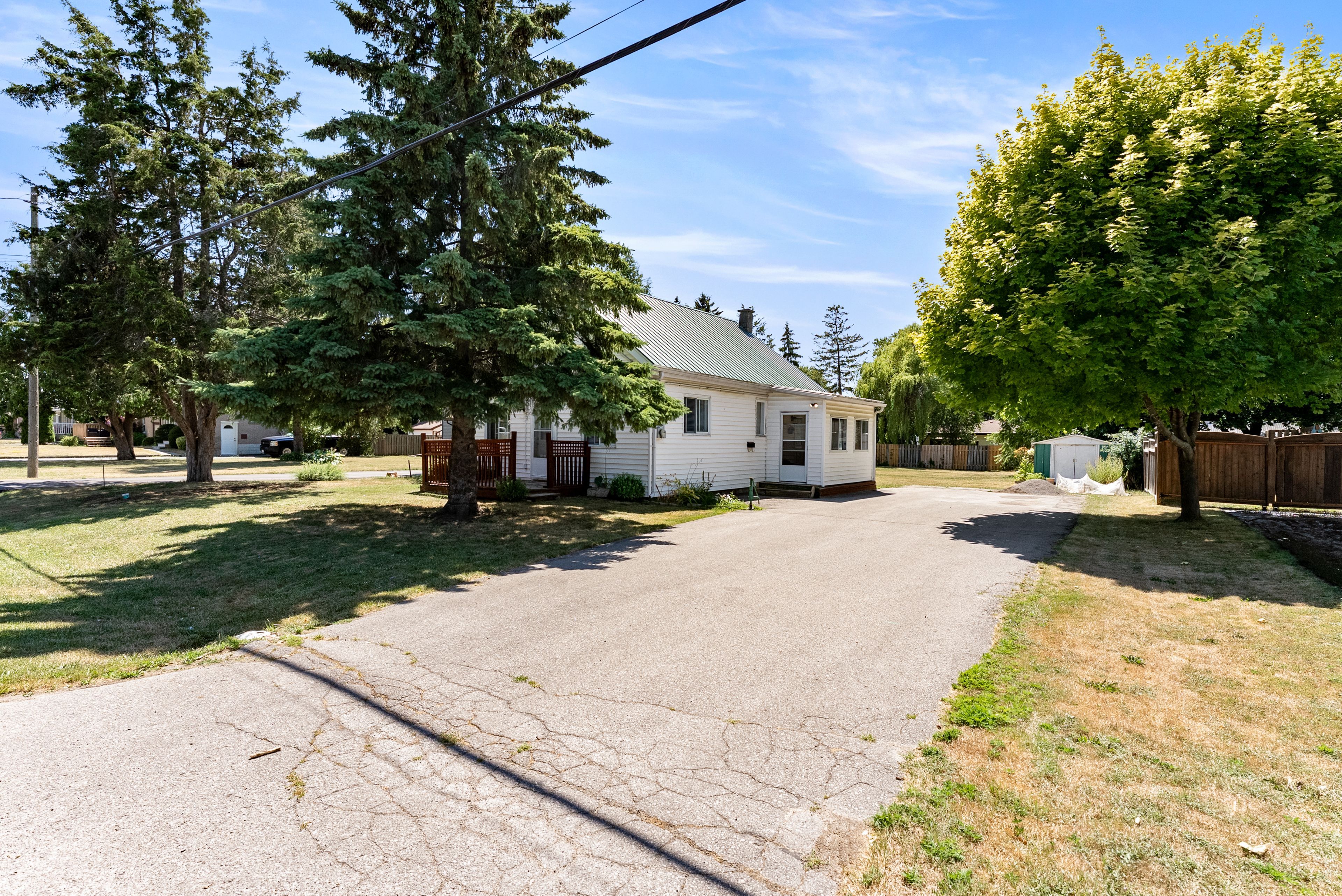 110 Gilbert Street, Belleville, On K8p 3h2