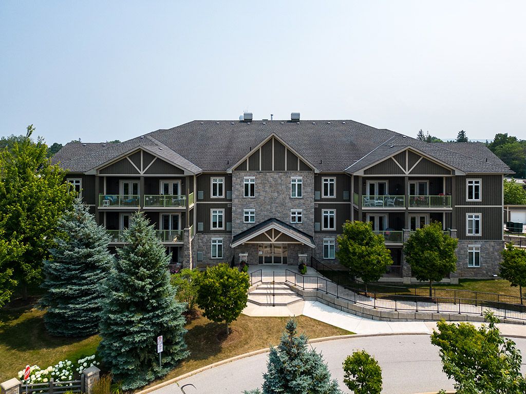 27 Beaver Street S 101, Blue Mountains, On N0h 2p0