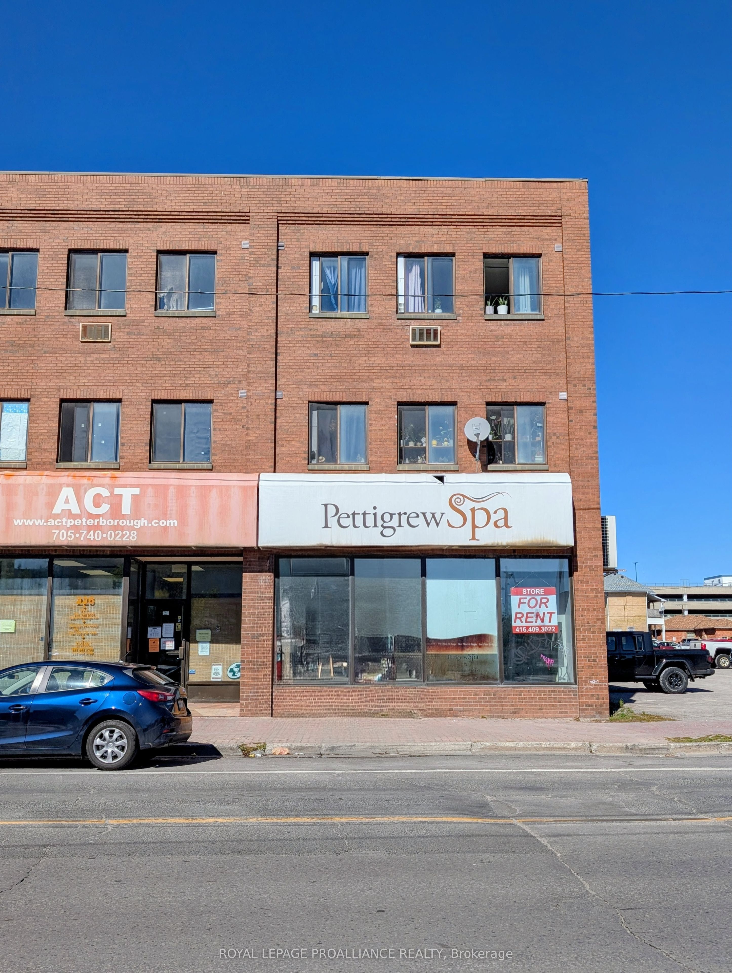 224 Charlotte Street, Peterborough, On K9j 2t8