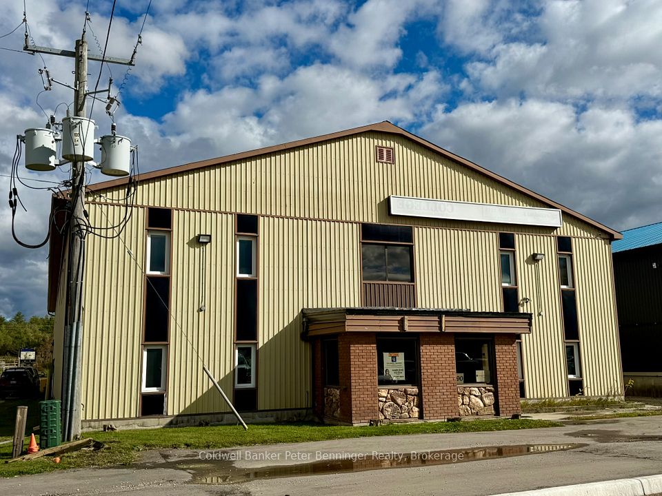 190 Elizabeth Street E 2, West Grey, On N0g 1r0