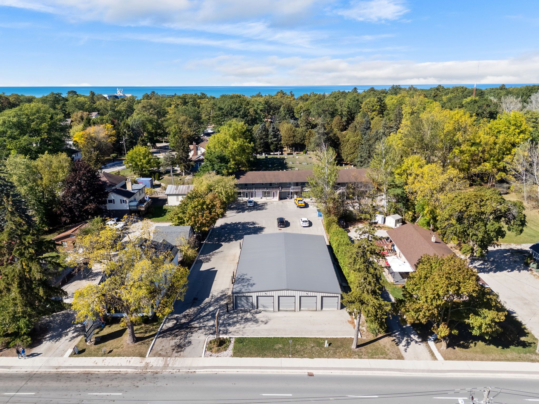 47 Ontario Street N, Lambton Shores, On N0m 1t0