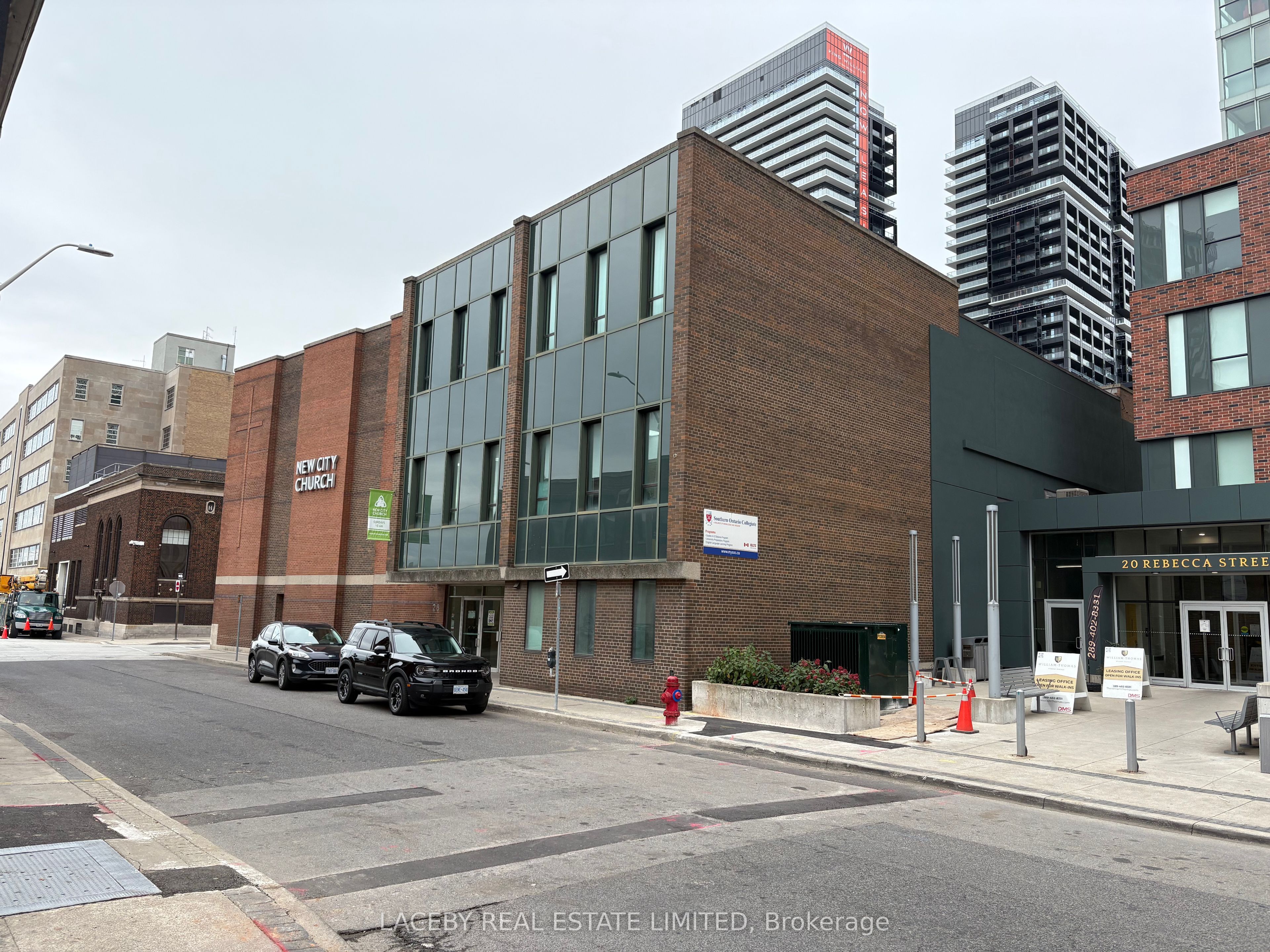 28 Rebecca Street 3, Hamilton, On L8r 1b4