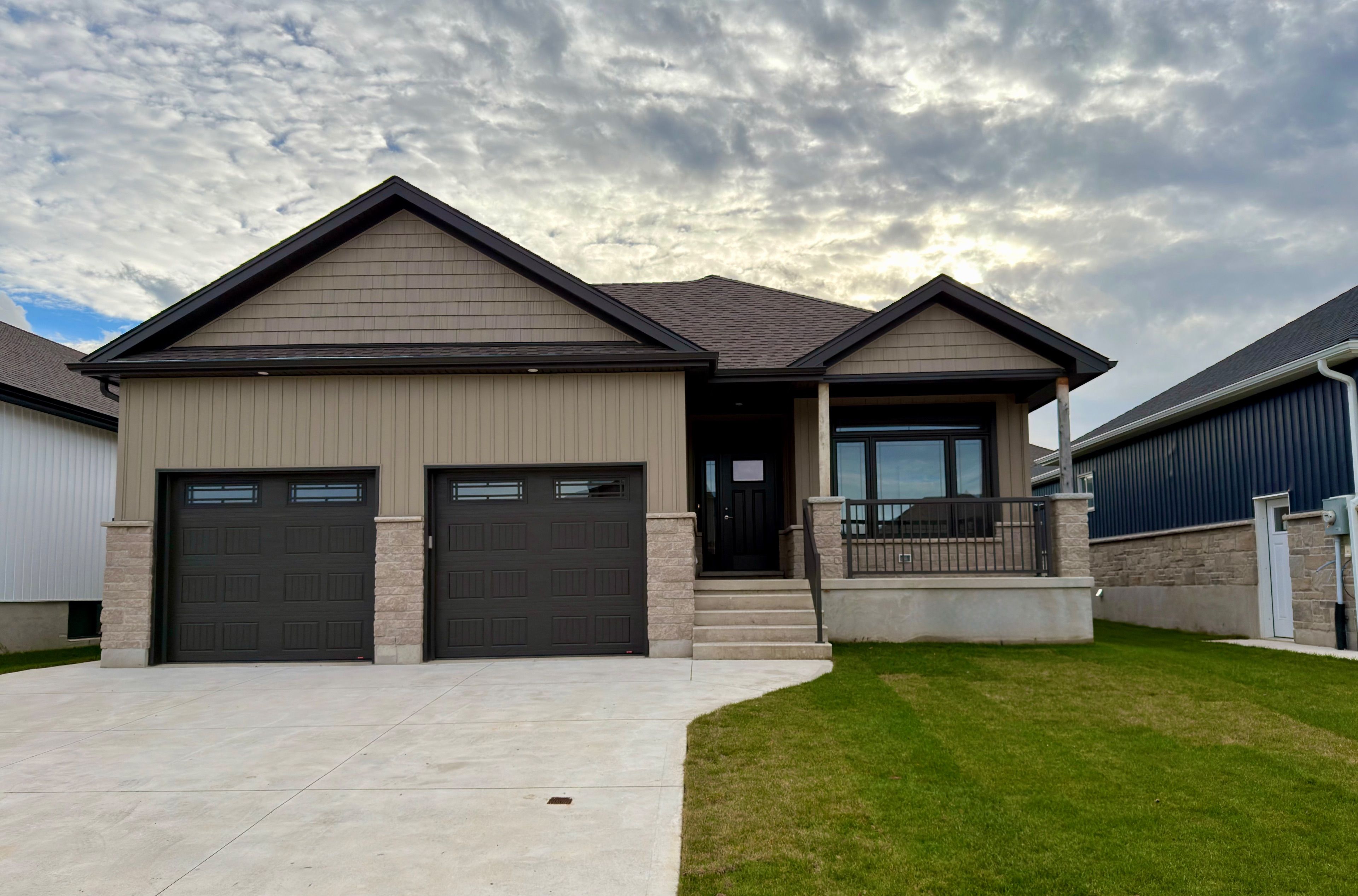 155 Westlinks Drive, Saugeen Shores, On N0h 2c3
