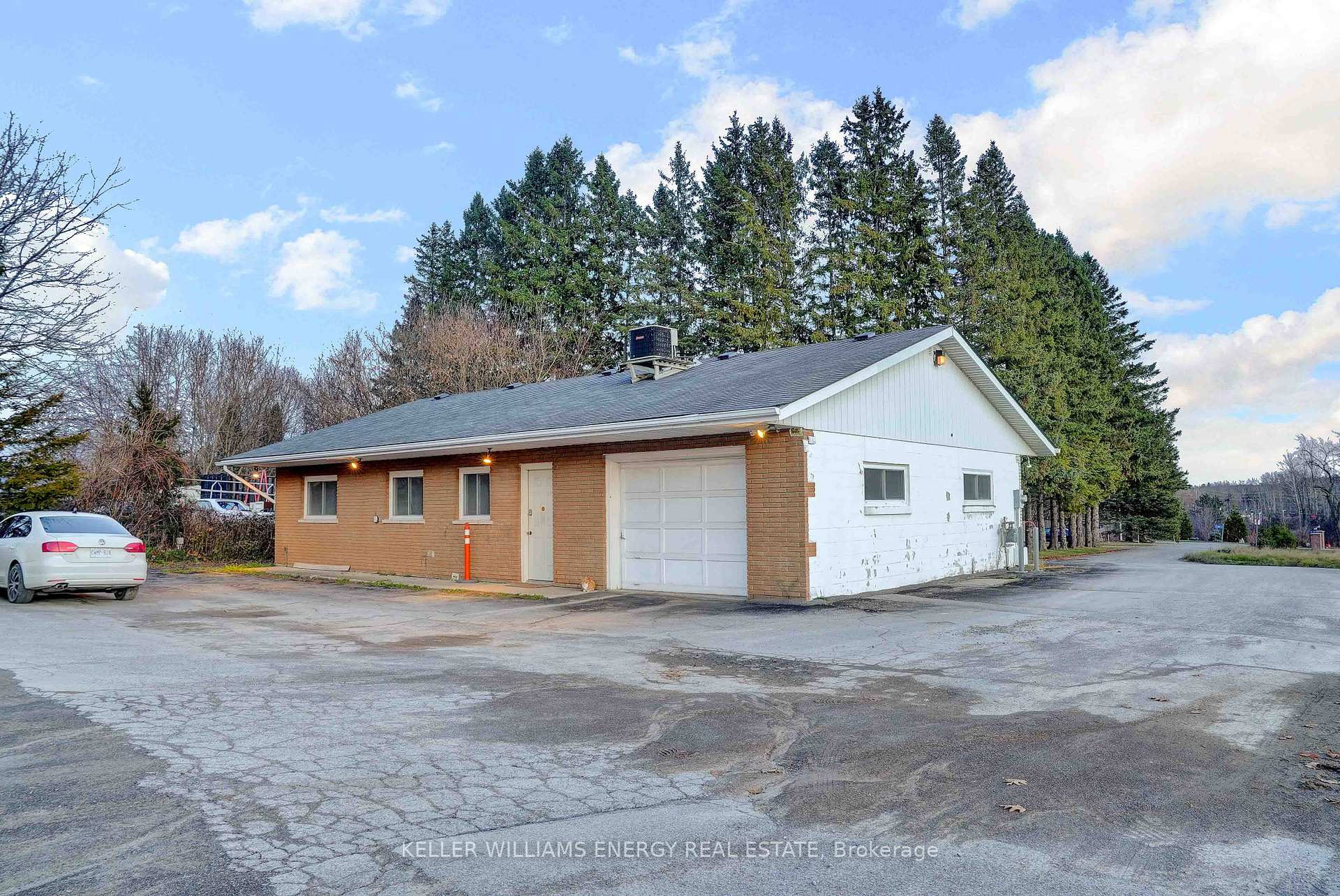 996 County Road 40 Road, Quinte West, On K8v 5p4