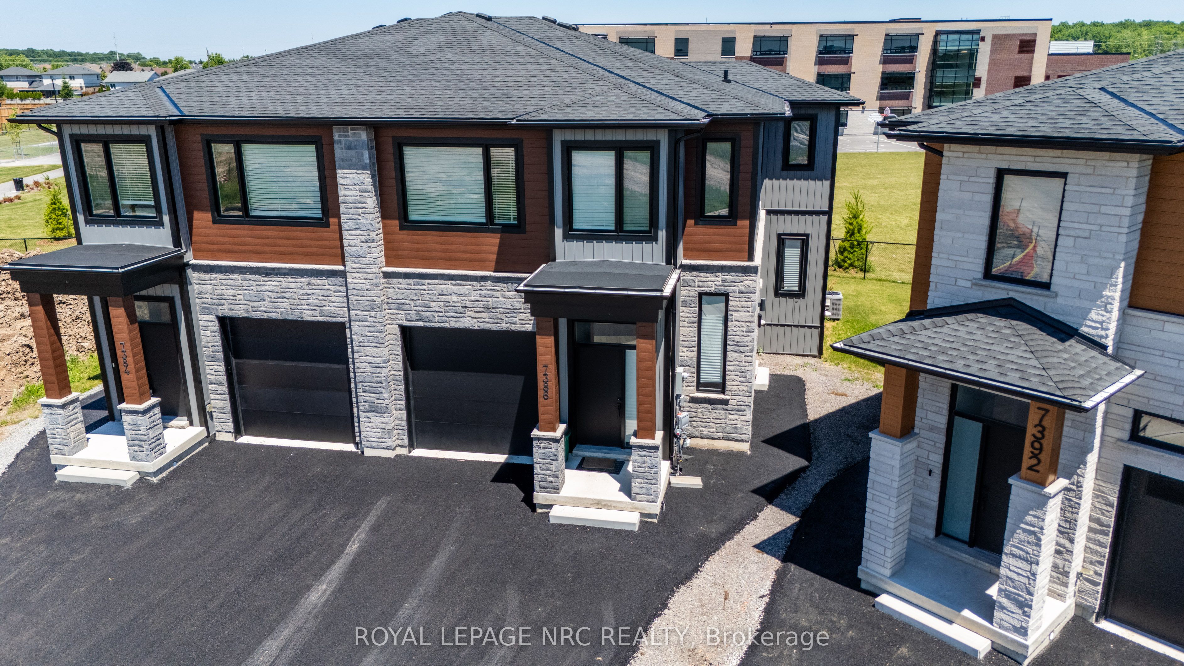 7386 Splendour Drive Lower, Niagara Falls, On L2h 3v8