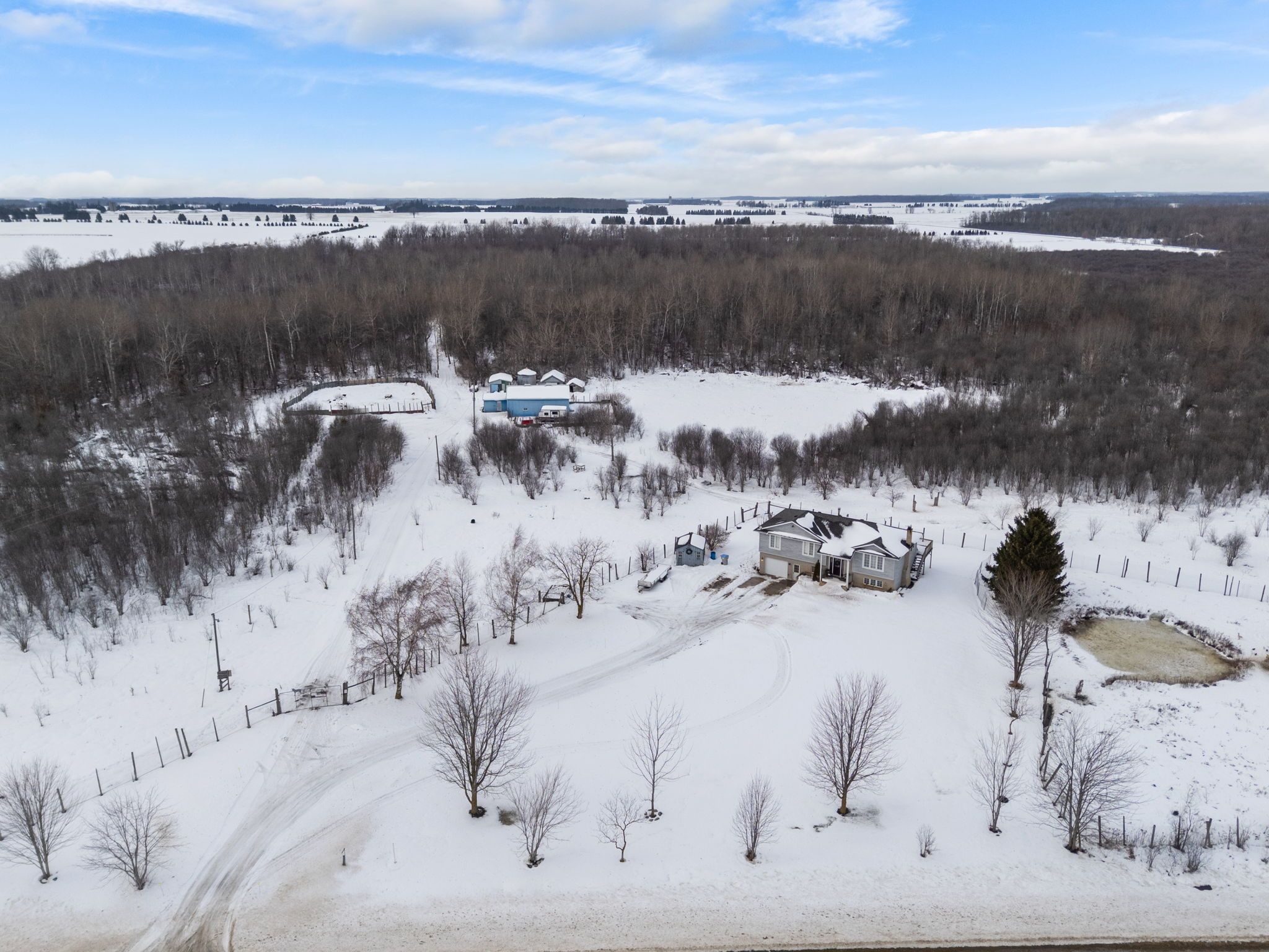 82675 Perth Road 180 Road, Huron East, On N0k 1a0