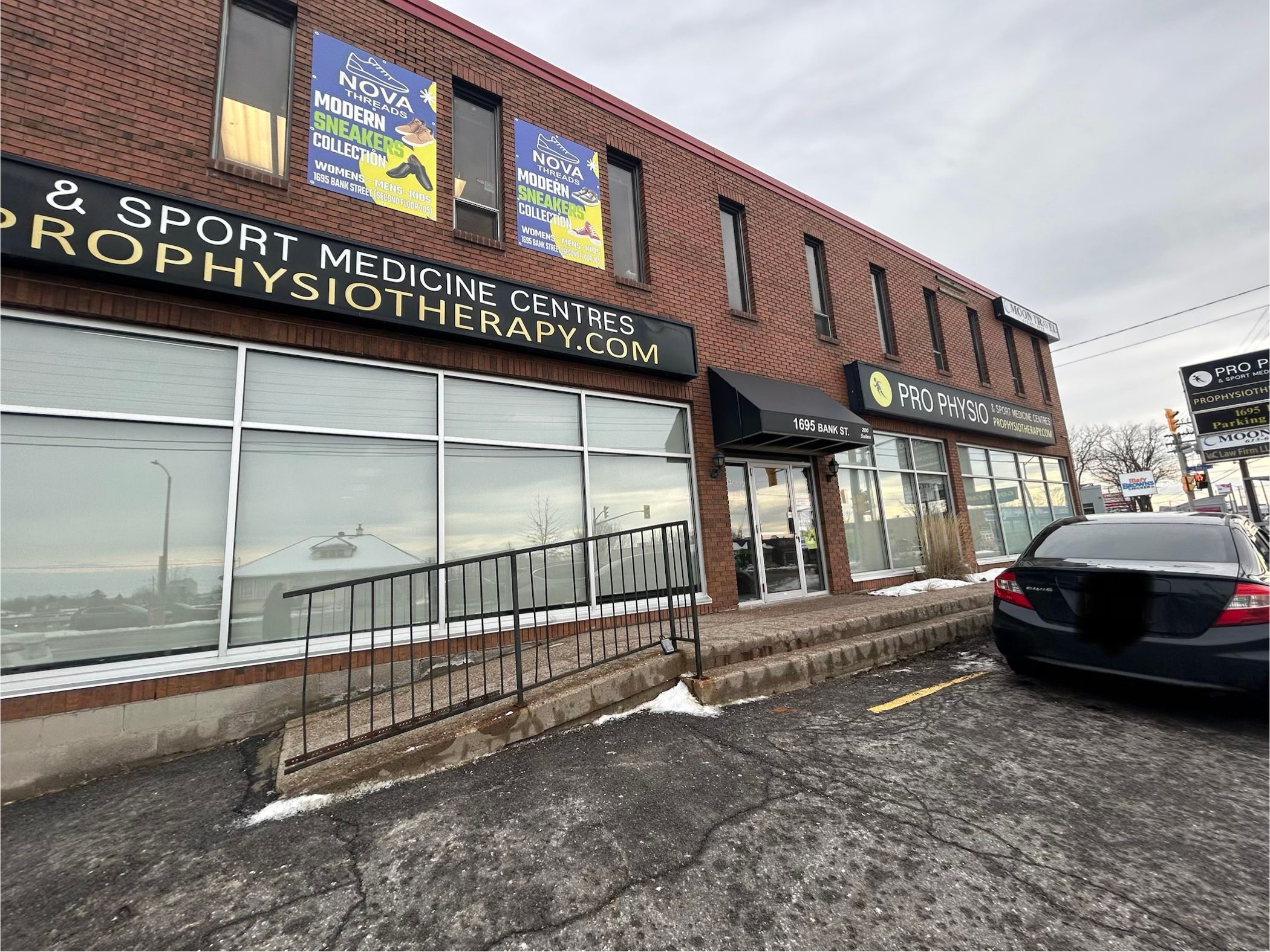 1695 Bank Street 201, Hunt Club - South Keys And Area, On K1v 7z3