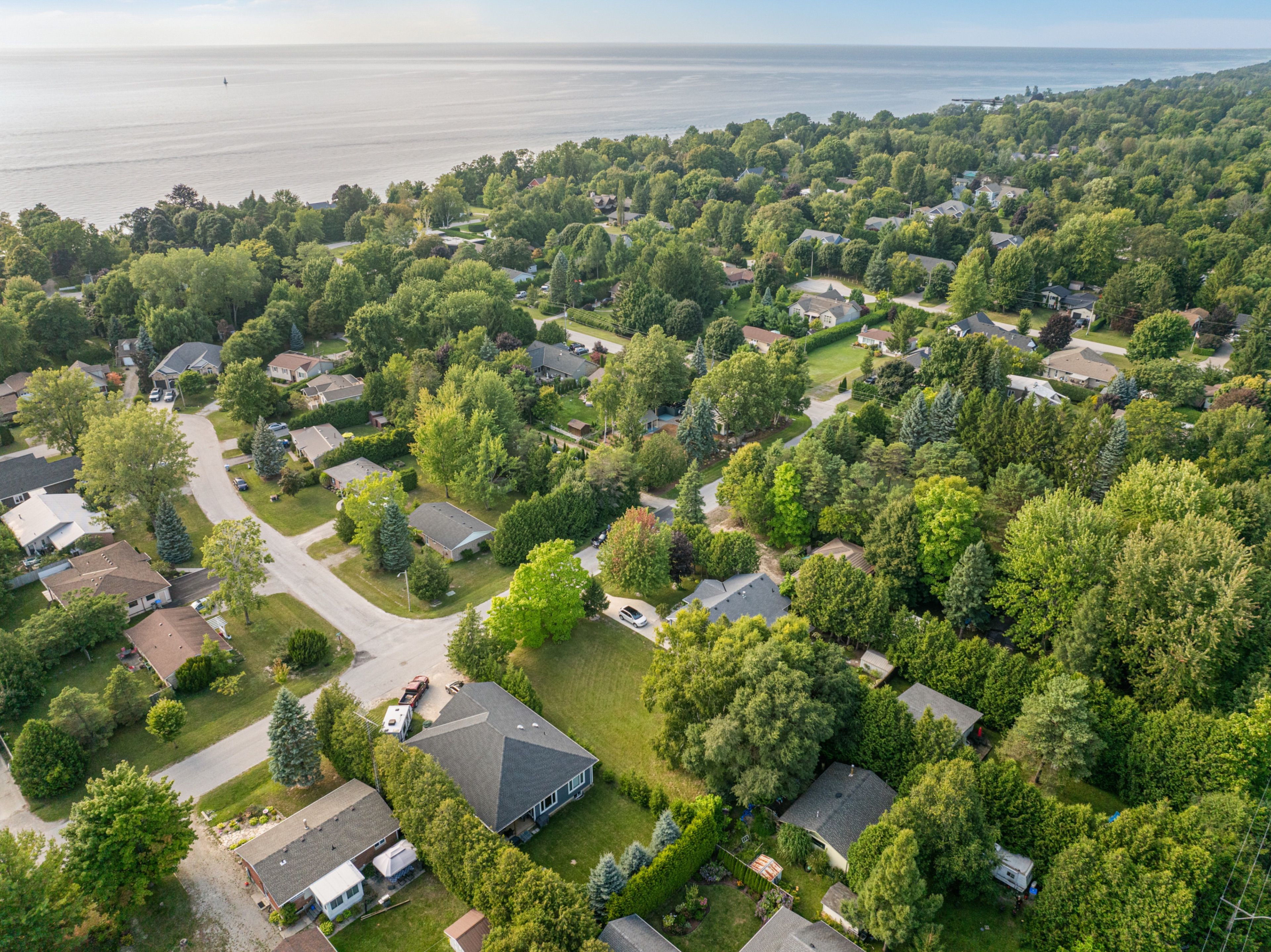 10 Hamilton Street, Bluewater, On N0m 1g0