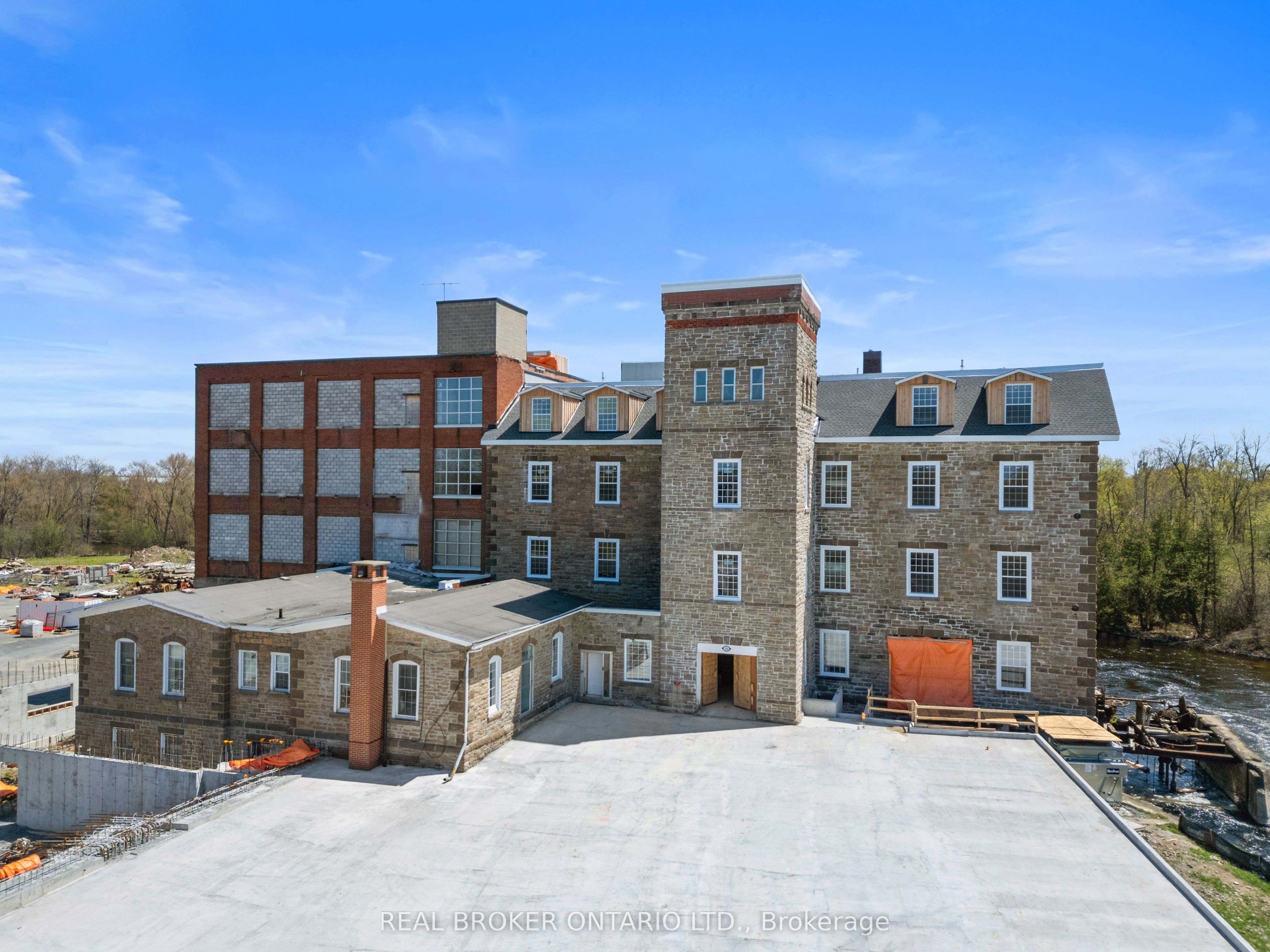 150 Mill Street 113, Carleton Place, On K7c 1t4