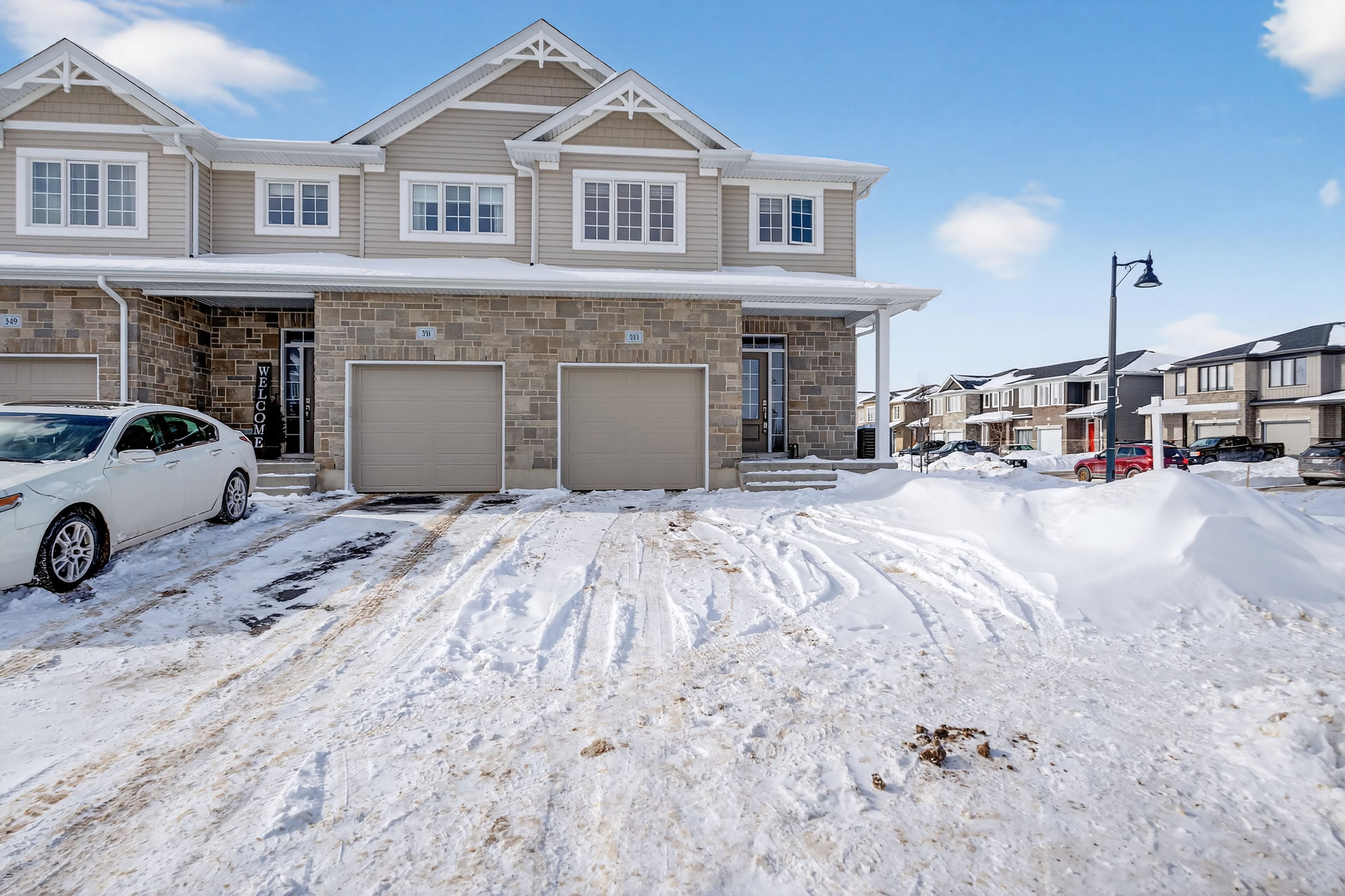 353 Buckthorn Drive, Kingston, On K7p 0s1