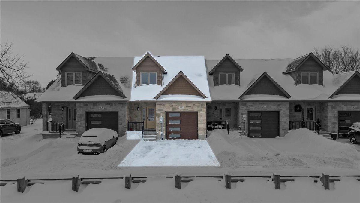 227 Saugeen Street, Saugeen Shores, On N0h 2l0