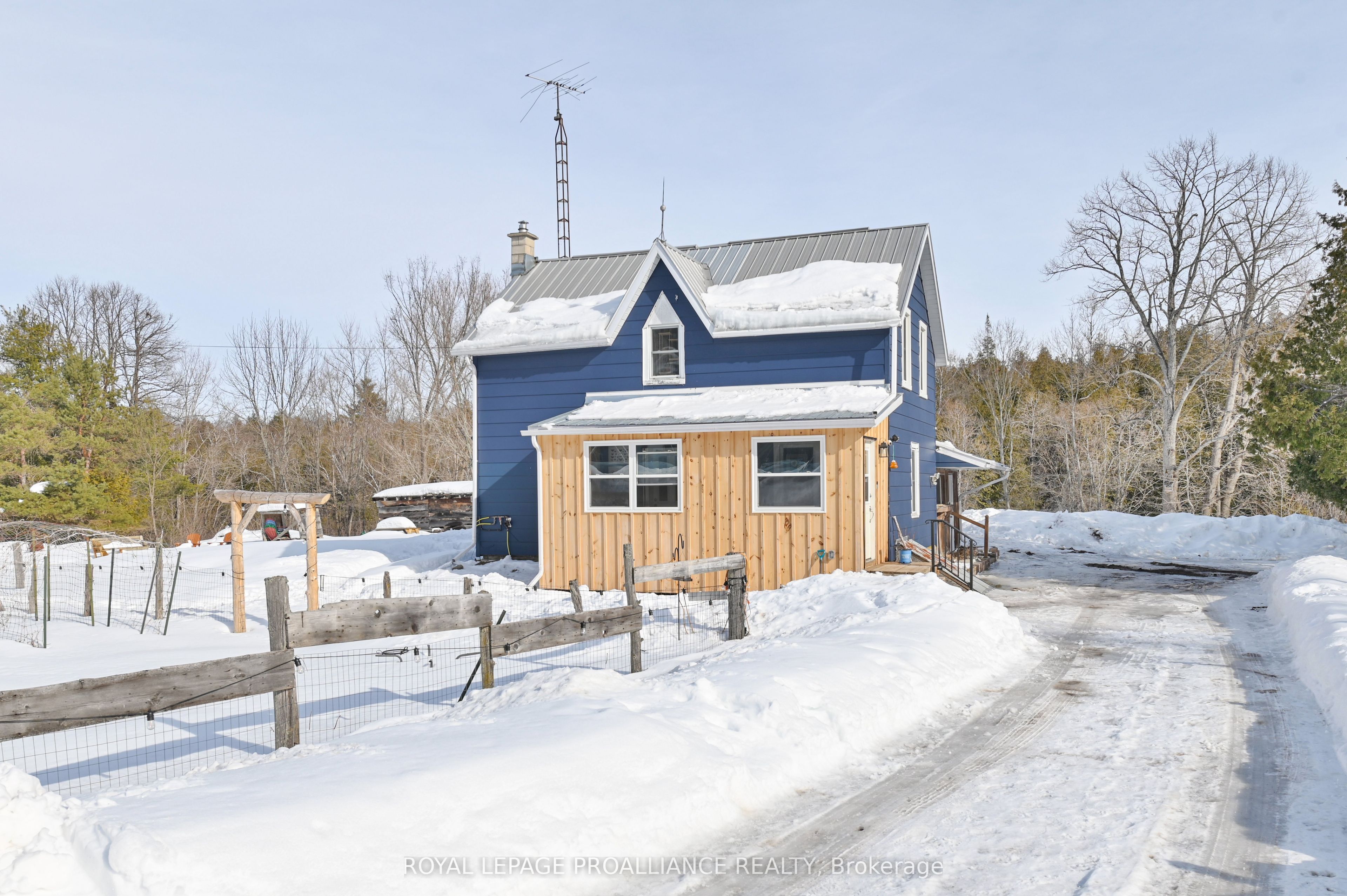 369 5th Concession Road S, Addington Highlands, On K0h 1p0