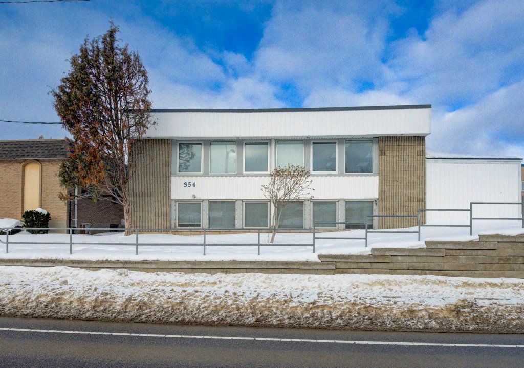 354 Charles Street E, Kitchener, On N2g 4l5