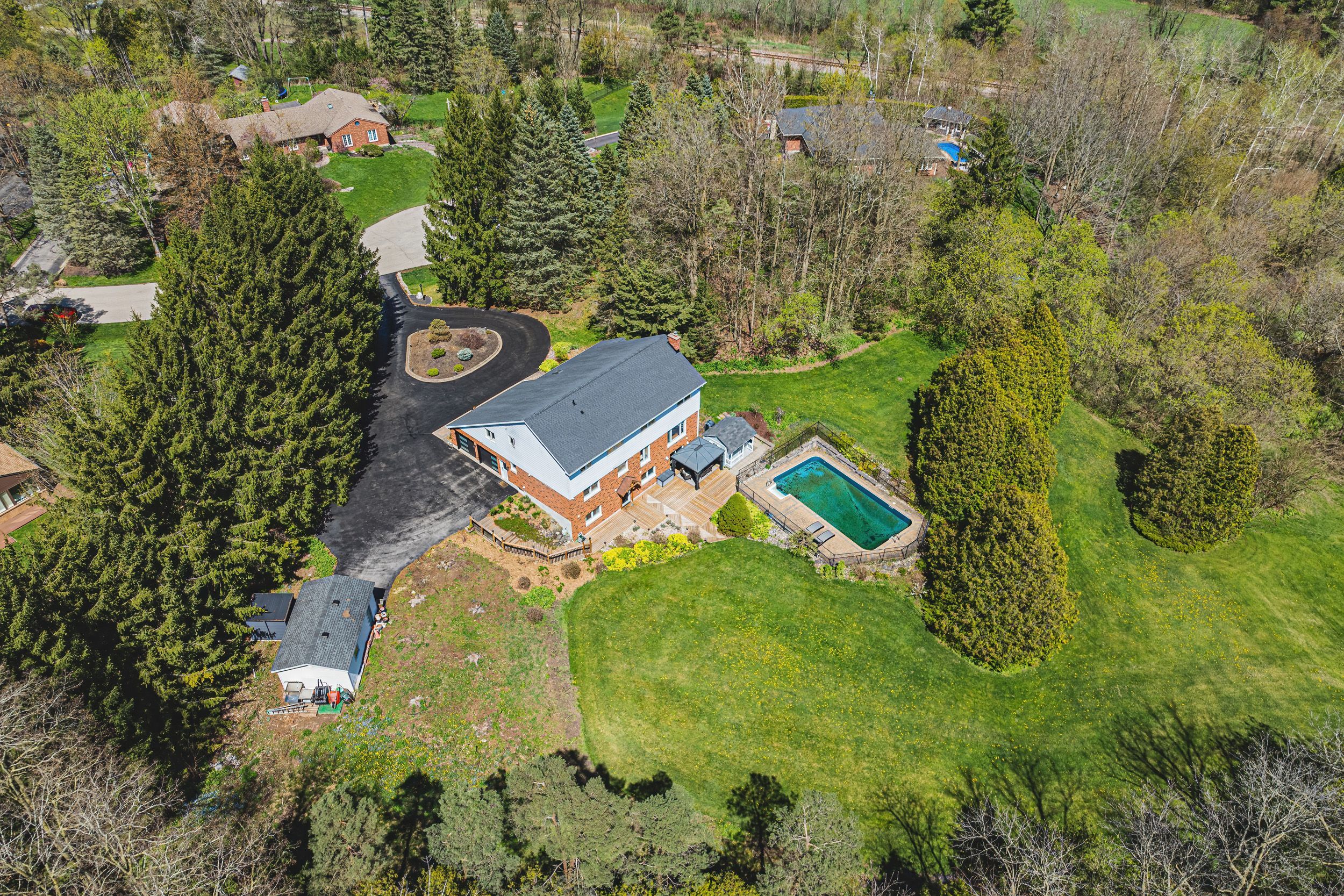 6 Iris Court, Hamilton, On L0r 1h3