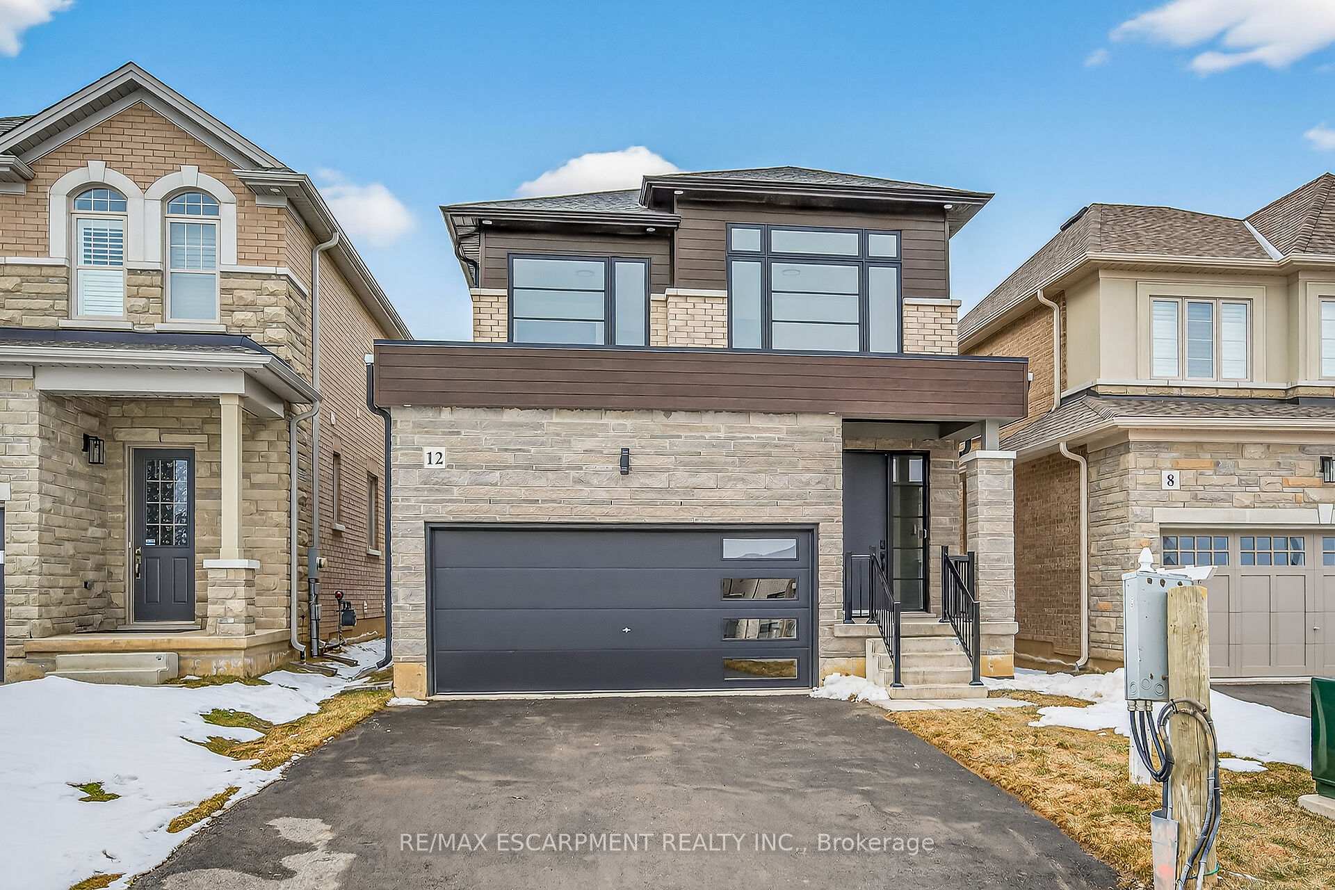 12 Shady Oaks Trail, Hamilton, On L9b 0e9