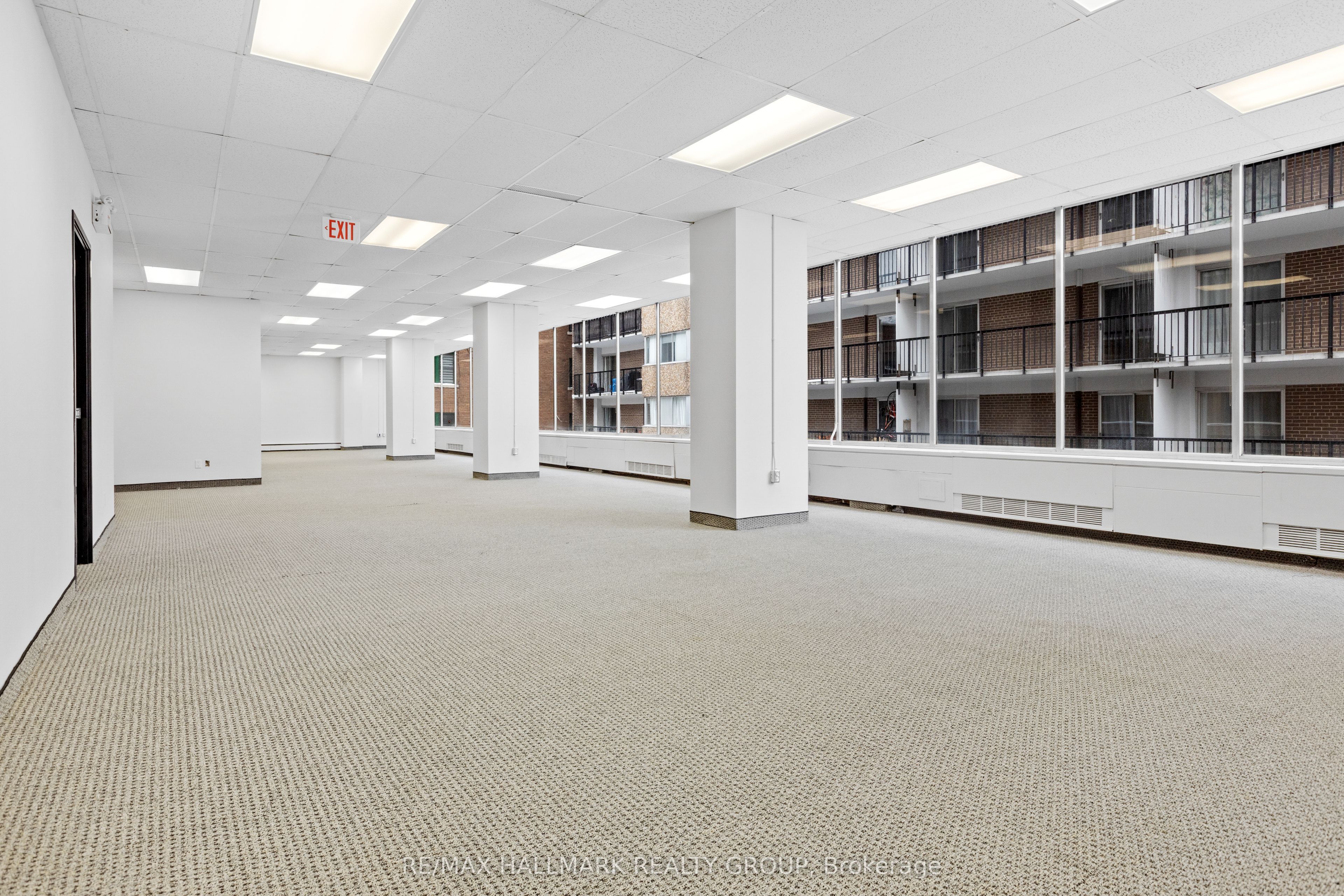 225 Metcalfe Street 312, Ottawa Centre, On K2p 1p9