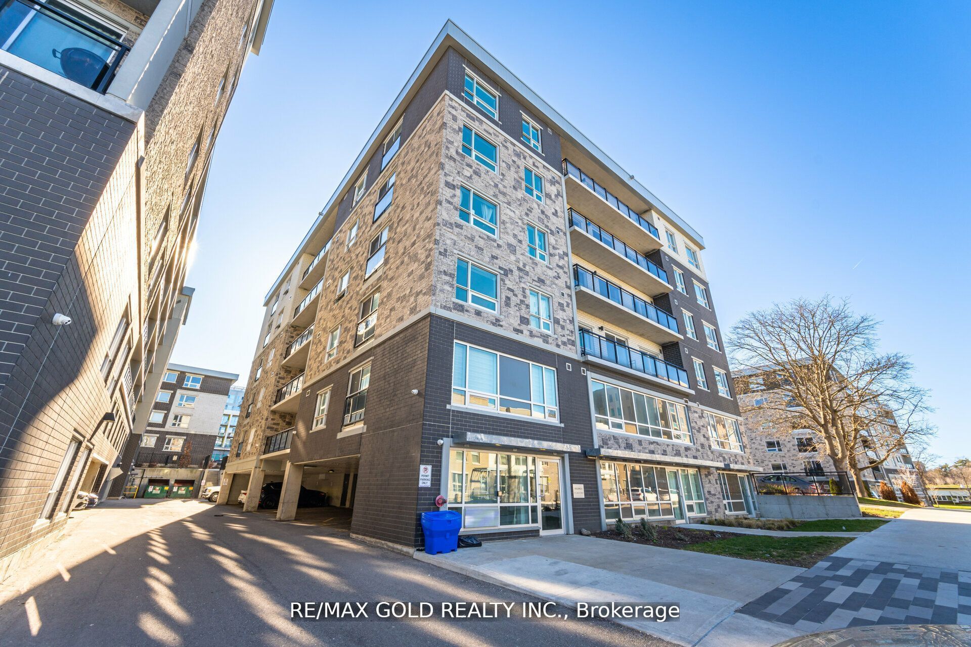 275 Larch Street H101, Waterloo, On N2l 3r2