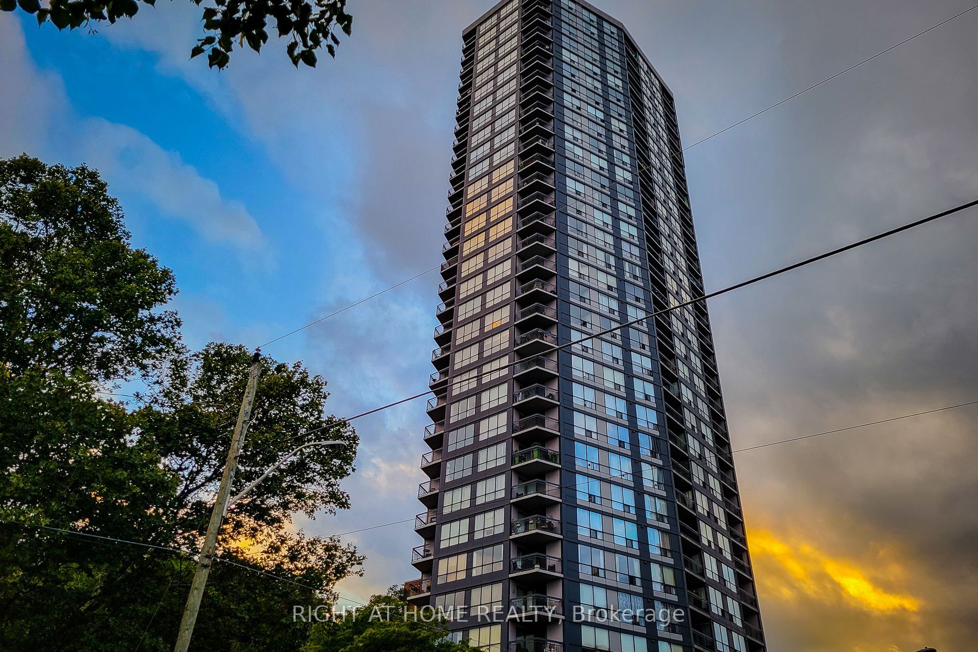 150 Charlton Avenue E 601, Hamilton, On L8n 3x3