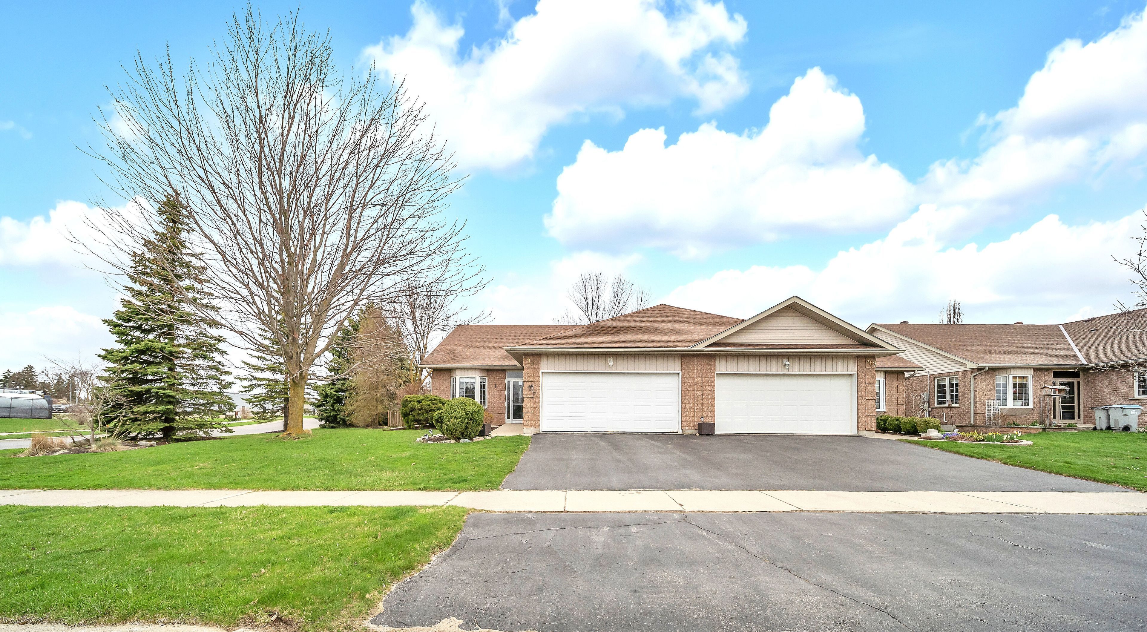 789 Brock Street, North Perth, On N4w 3t4