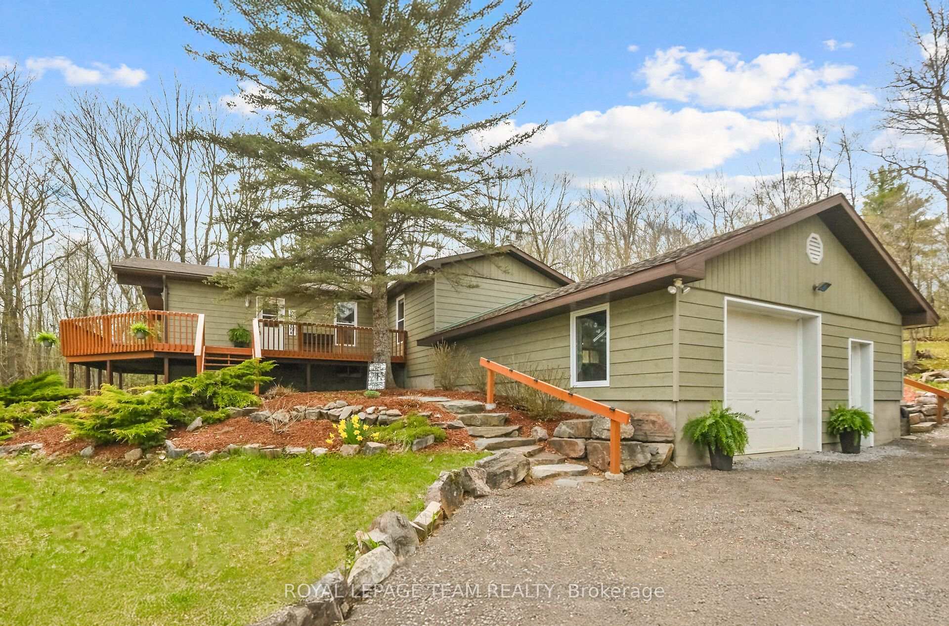 371 Kennedy Road, Greater Madawaska, On K0j 1h0