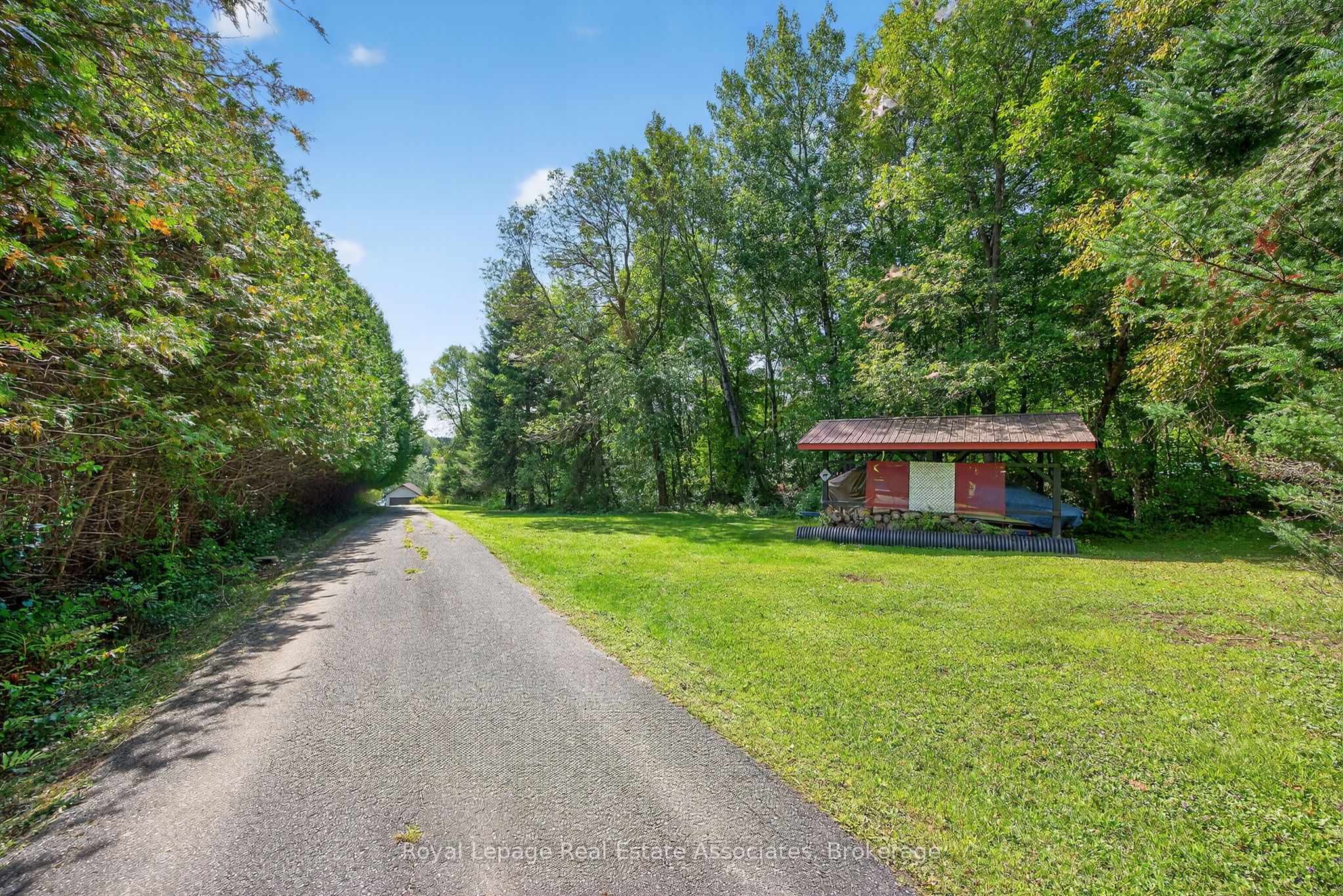 389 Falcon Road, Huntsville, On P1h 1n3