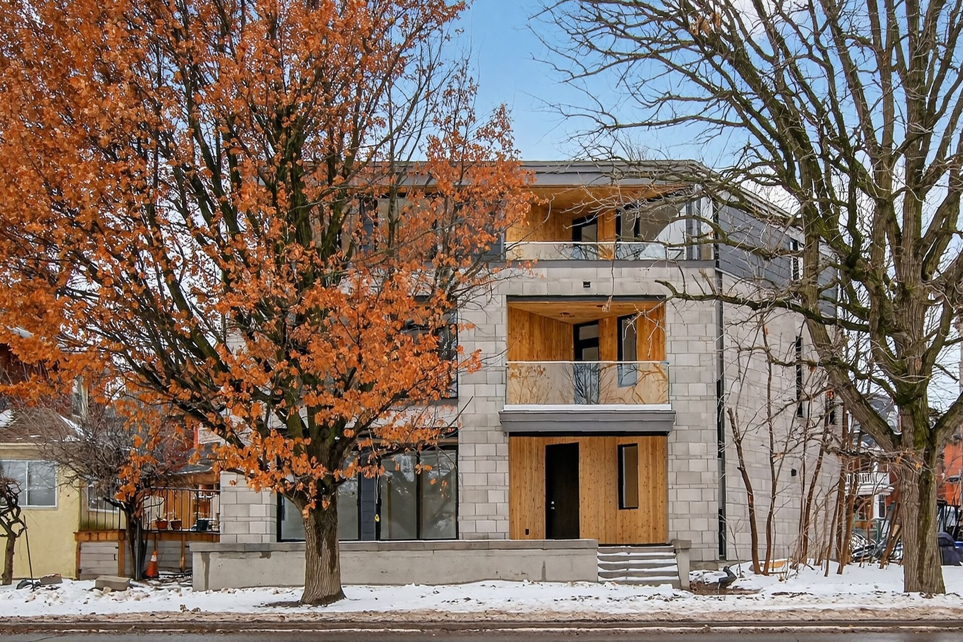 112 Queen Elizabeth Drive, Ottawa Centre, On K2p 0z5