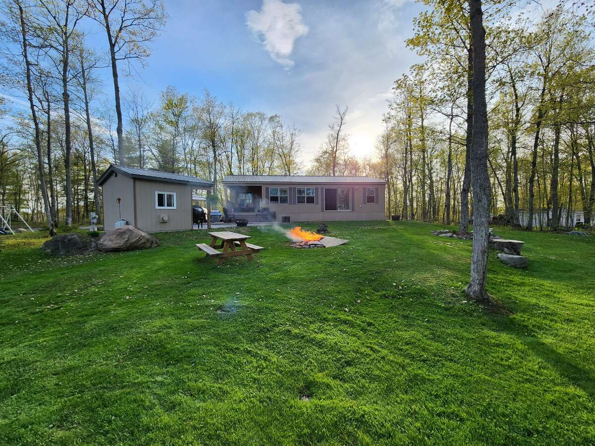 180 Lost Forest Lane, Magnetawan, On P0a 1p0