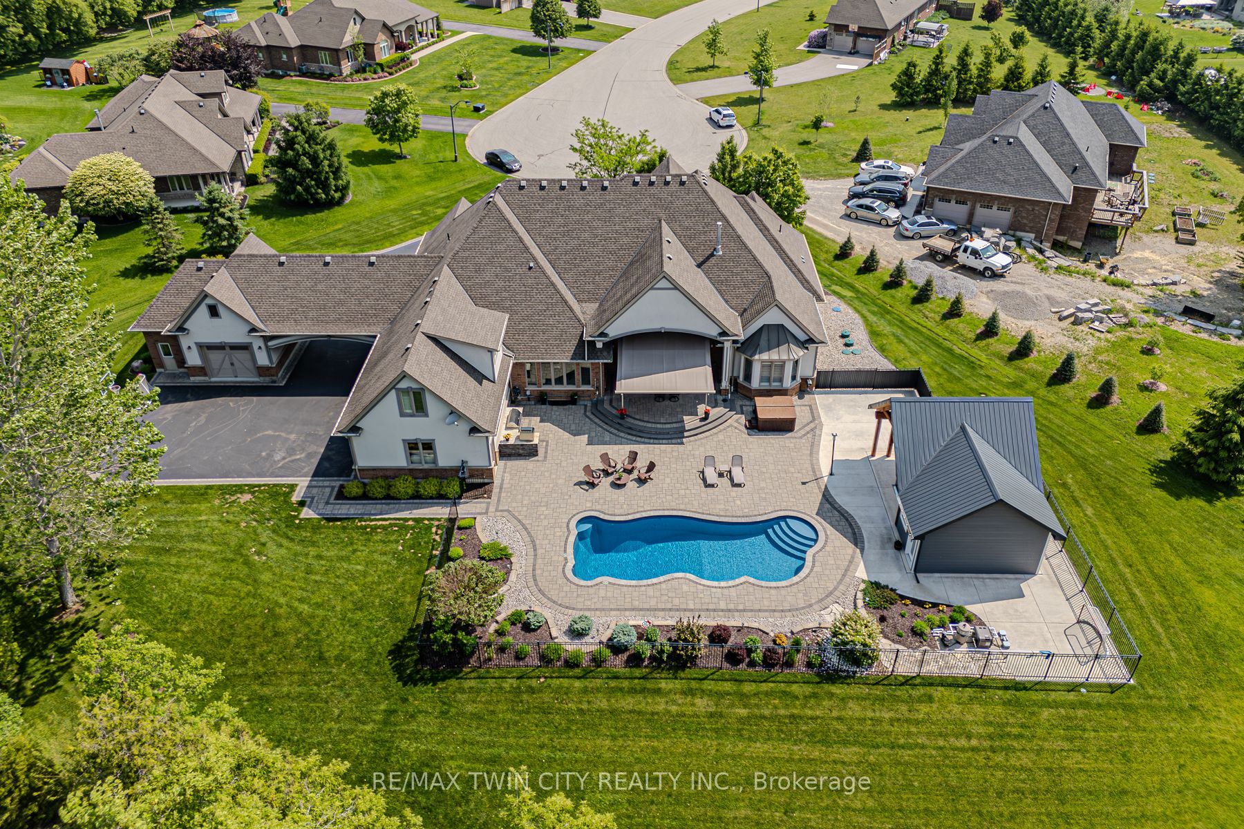29 Wallace Court, Brantford, On N3t 5l7