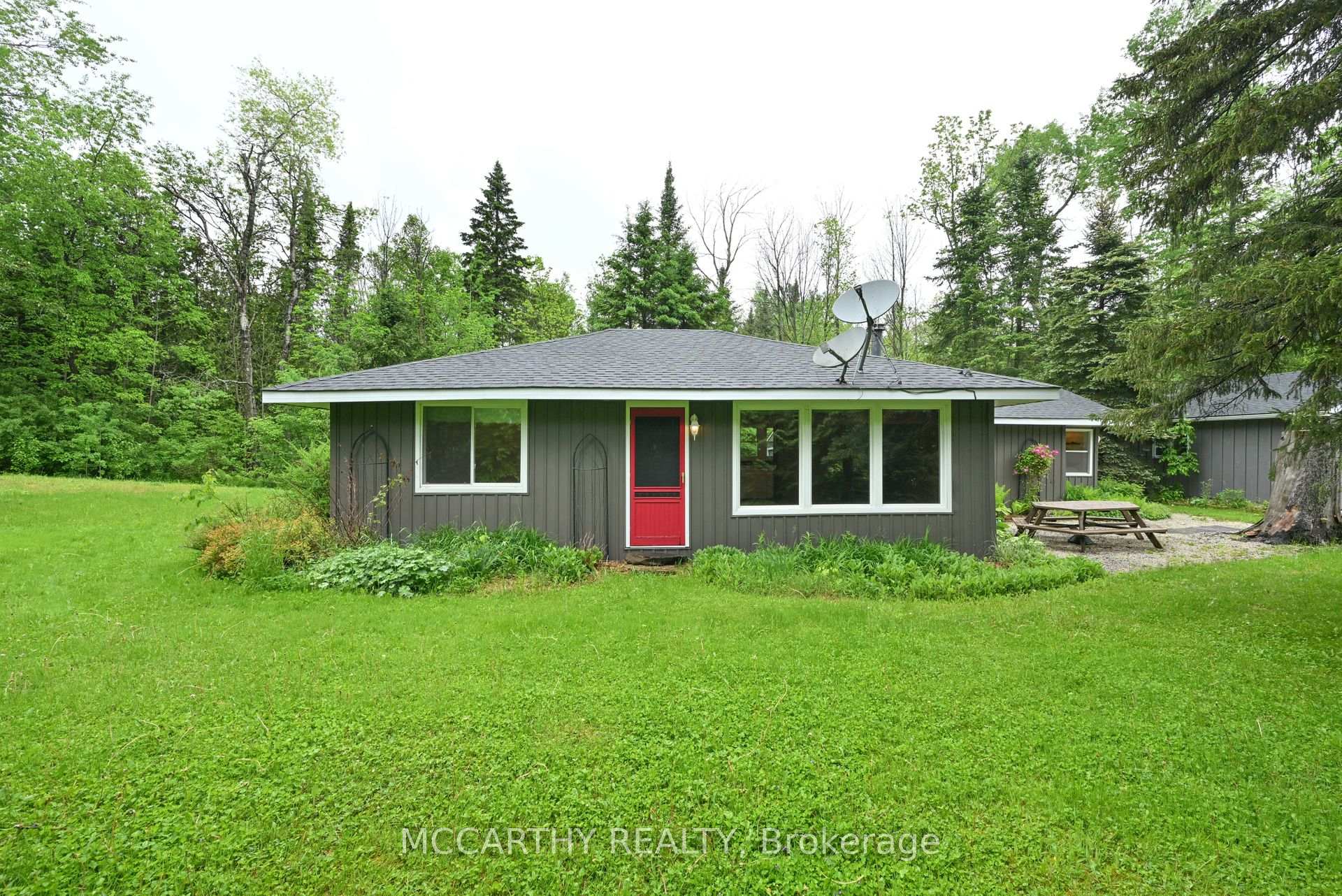 606095 River Road, Mulmur, On L9v 0s9
