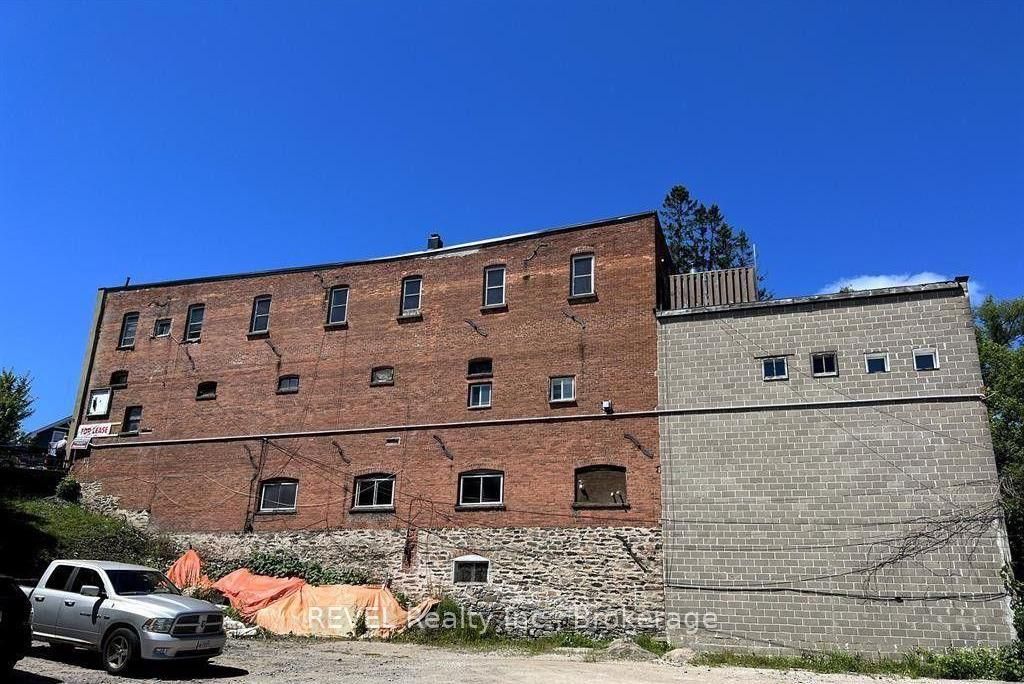 75 Manitoba Street, Bracebridge, On P1l 2b2
