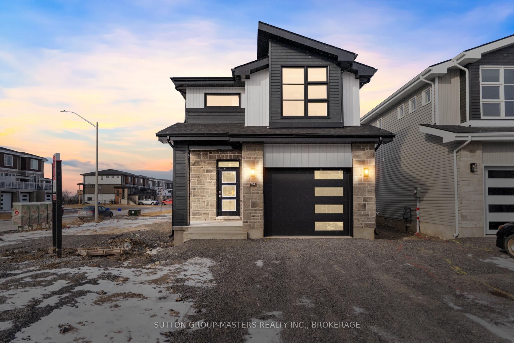 204 Superior Drive, Loyalist, On K7n 0e5