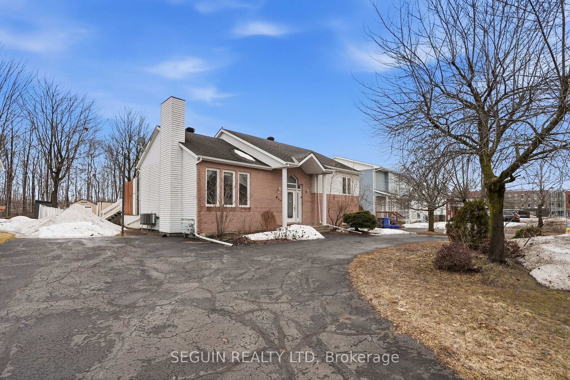 650 Berthiaume Street, Hawkesbury, On K6a 3m1