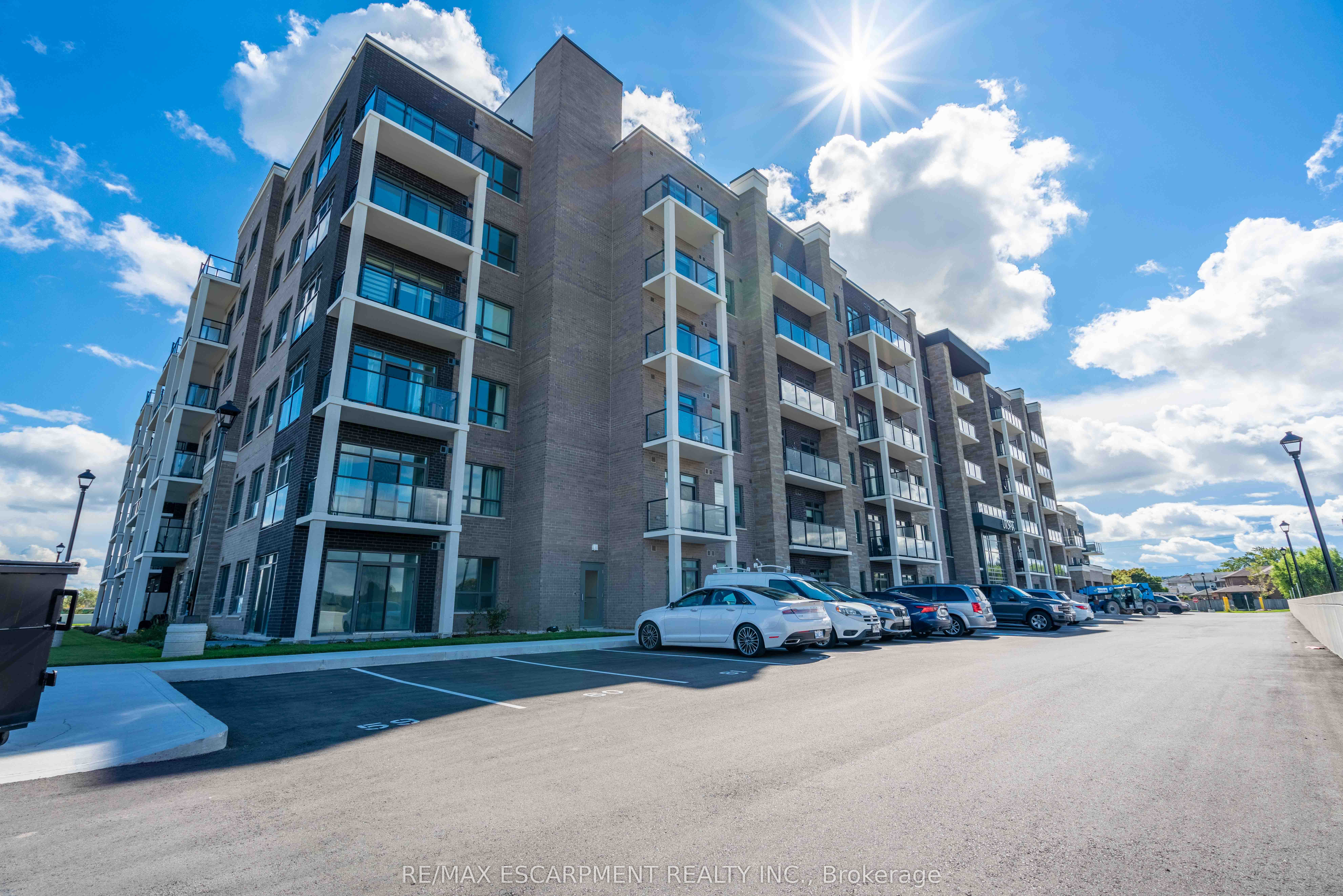 5055 Greenlane Road 541, Lincoln, On L3j 2j3