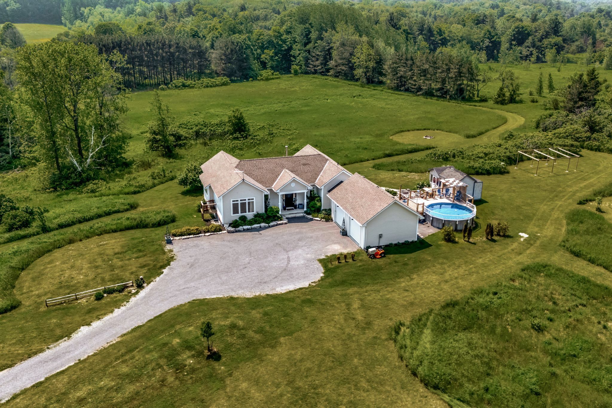 3118 County Road 10 Road, Prince Edward County, On K0k 2p0