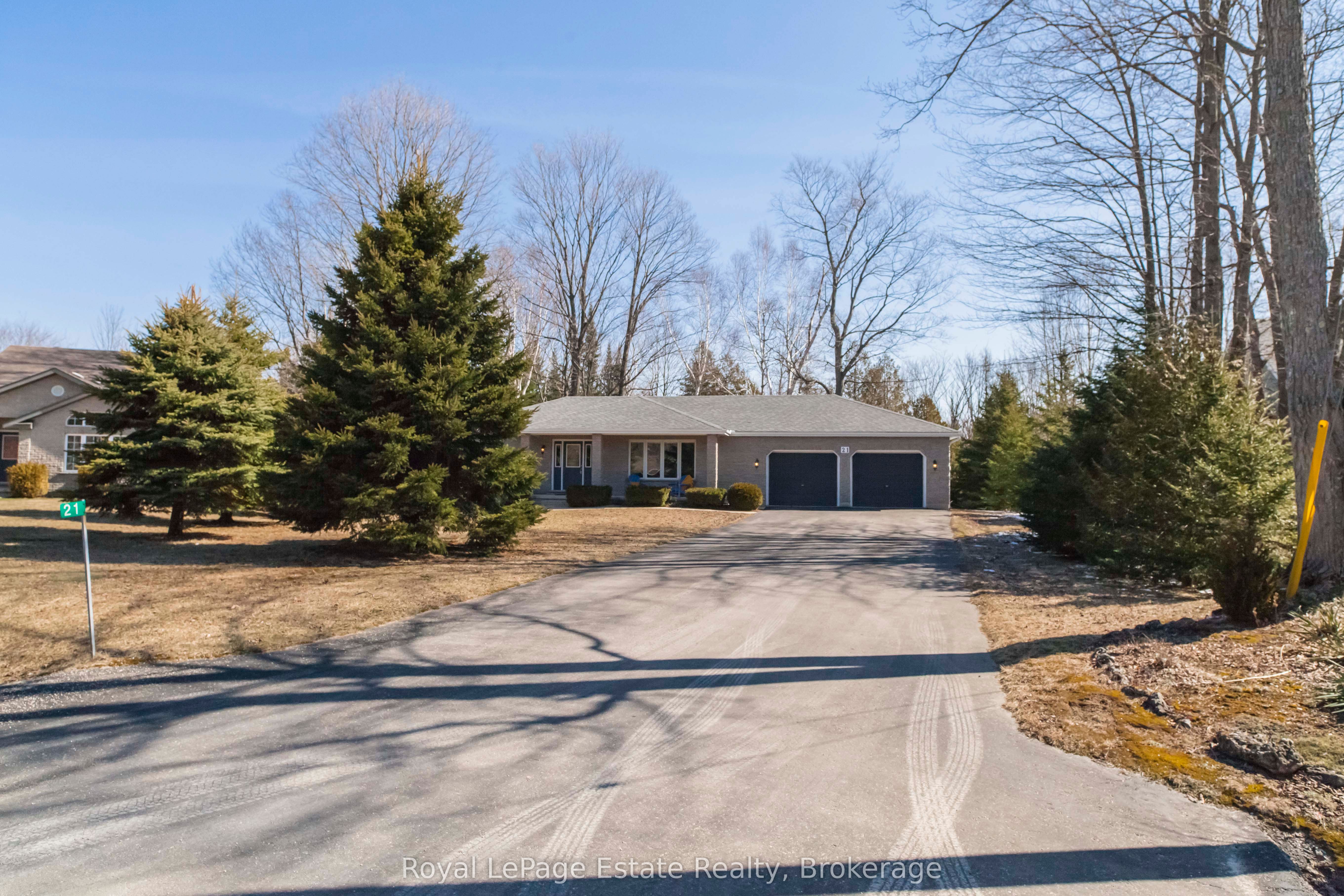21 Sauble Woods Crescent, South Bruce Peninsula, On N0h 2g0
