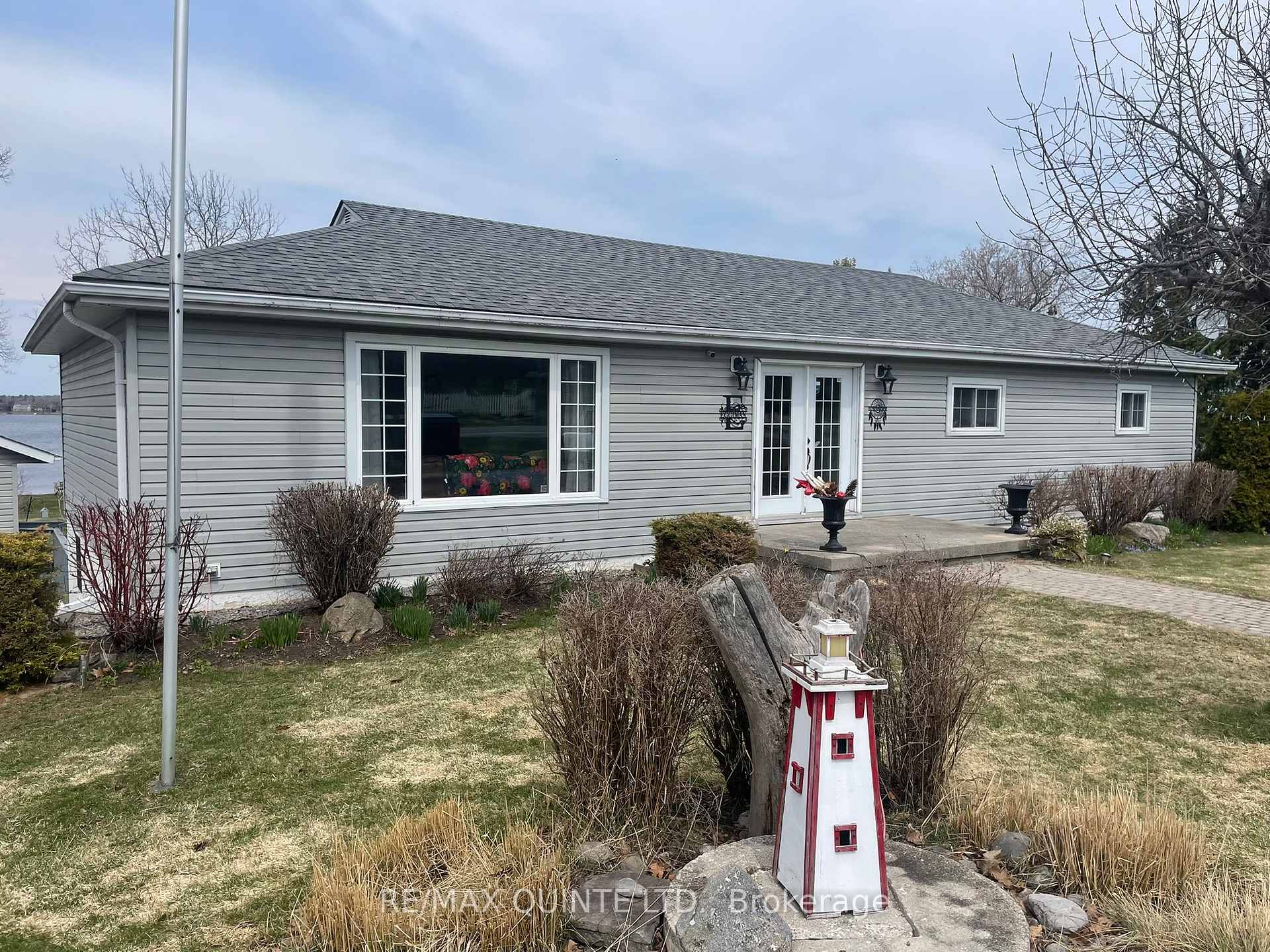 1752 County Road 3, Prince Edward County, On K0k 1a0