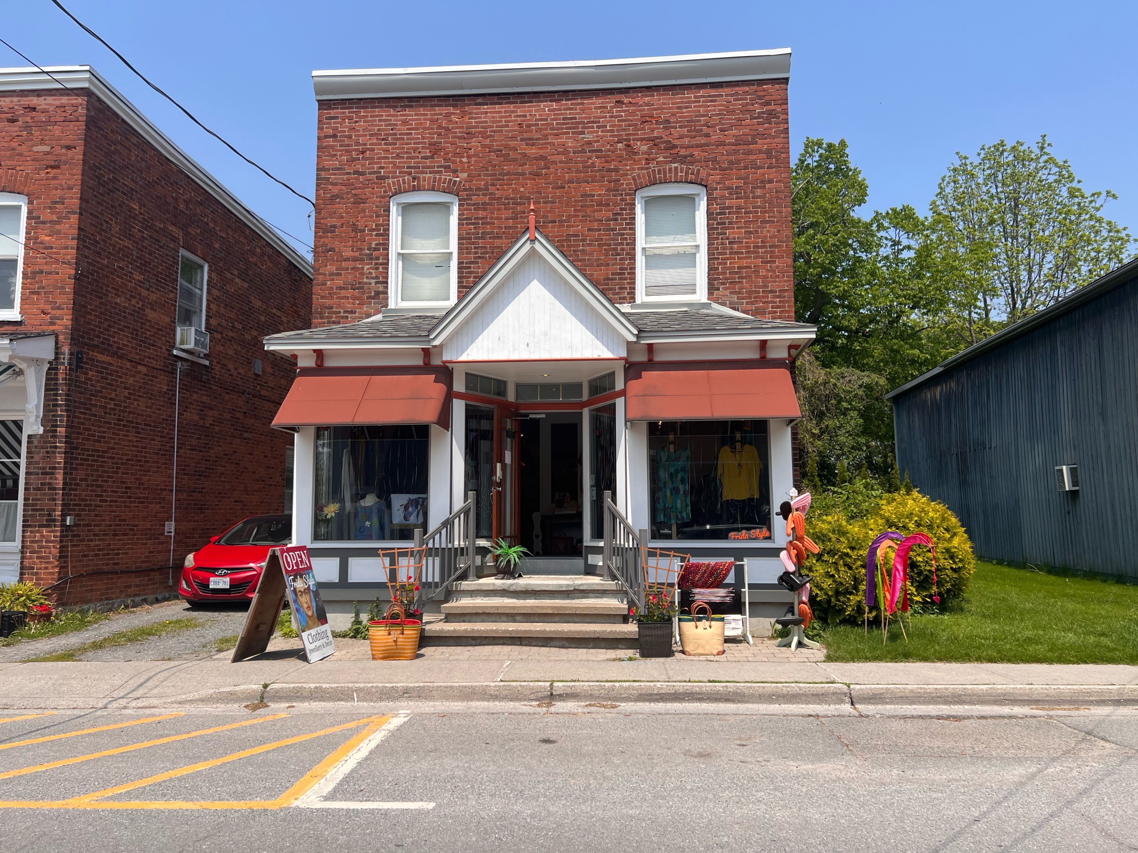 282 Bloomfield Main Street, Prince Edward County, On K0k 1g0