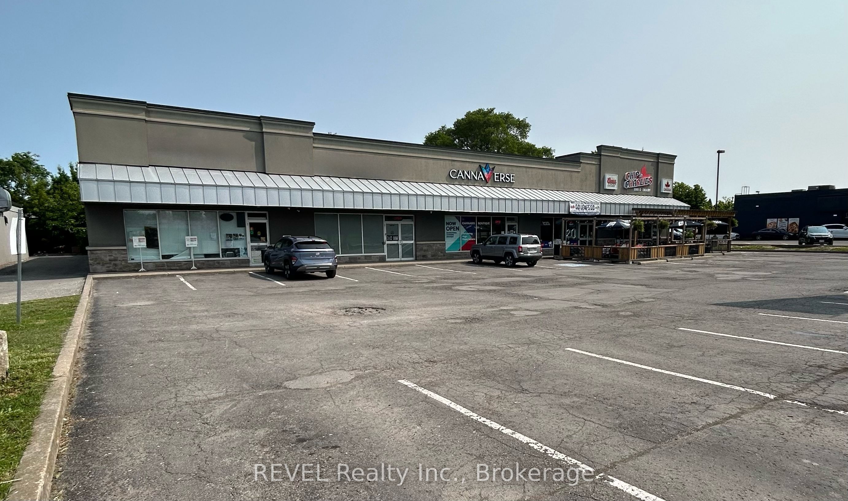 8189 Lundys Lane 2, Niagara Falls, On L2h 1h3